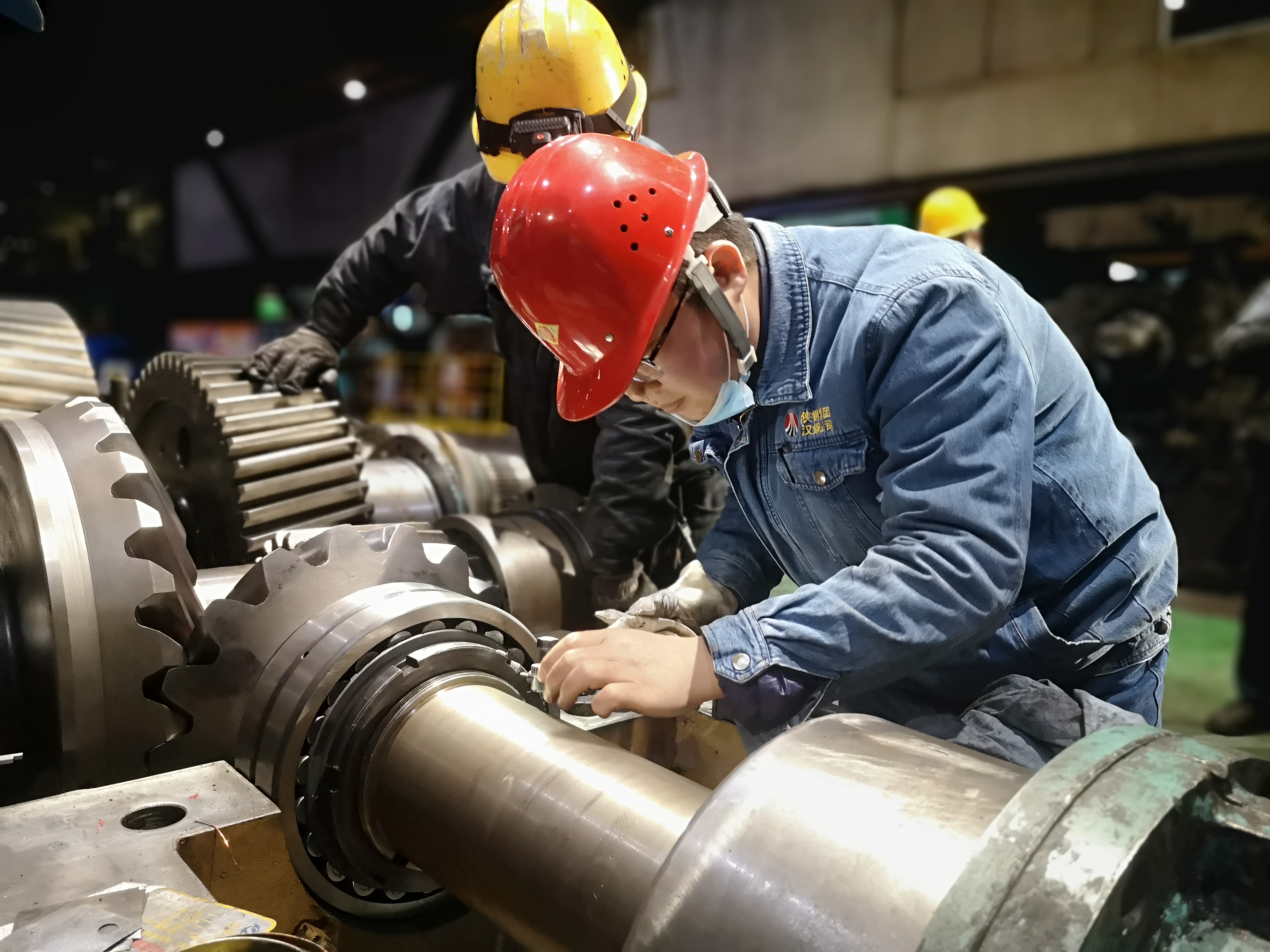 環(huán)環(huán)相扣 扣緊安全生產(chǎn)鏈條 環(huán)環(huán)相扣 扣緊安全生產(chǎn)鏈條