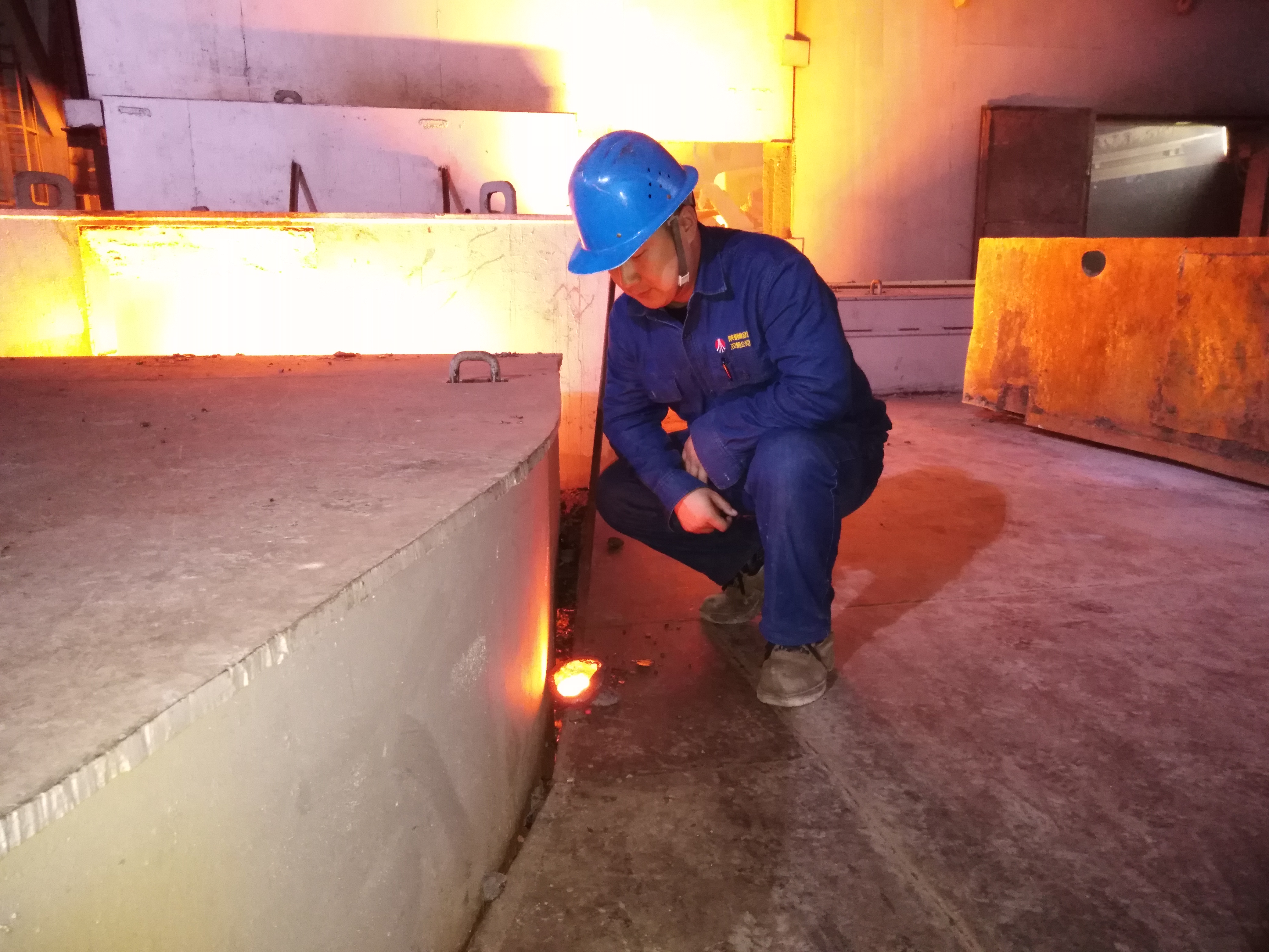 鋼城里的“夫妻檔” 鋼城里的“夫妻檔”