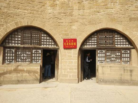 �Ӱ������G��