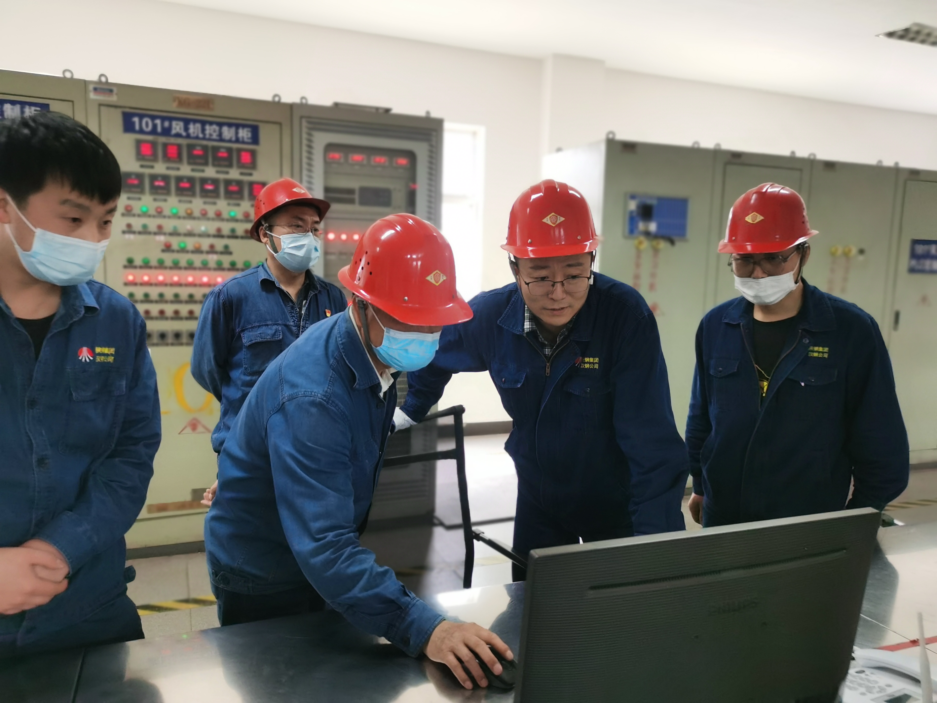 黨建引領“點燃”降本增效“紅色引擎” 黨建引領“點燃”降本增效“紅色引擎”