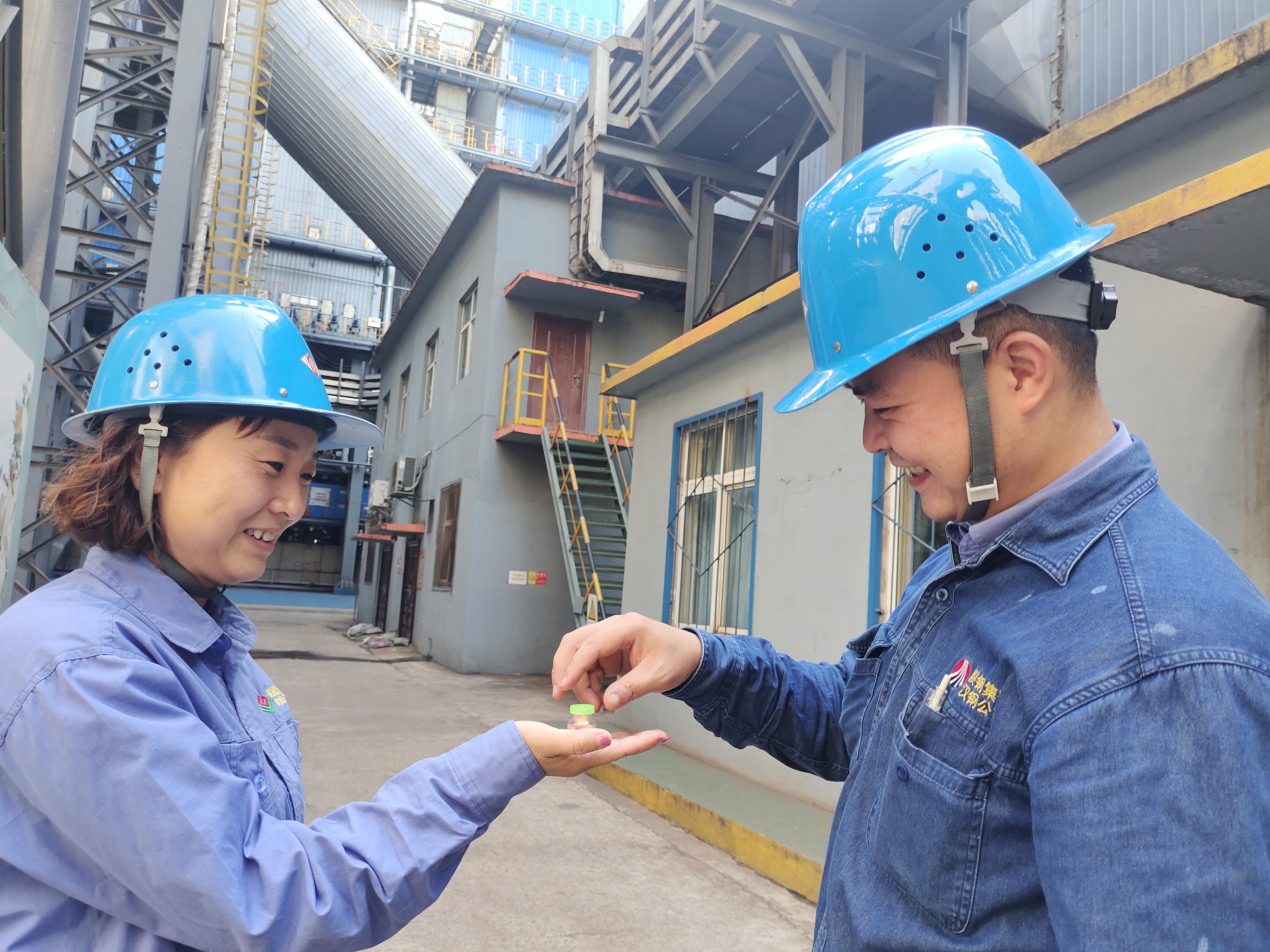 講文明樹新風,燒結有支“巾幗督導隊” 講文明樹新風,燒結有支“巾幗督導隊”