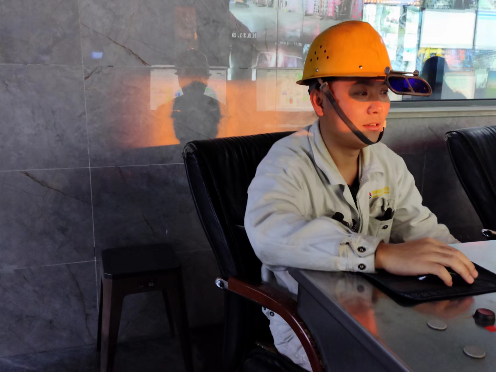 這個爐長,好樣的! 這個爐長,好樣的!