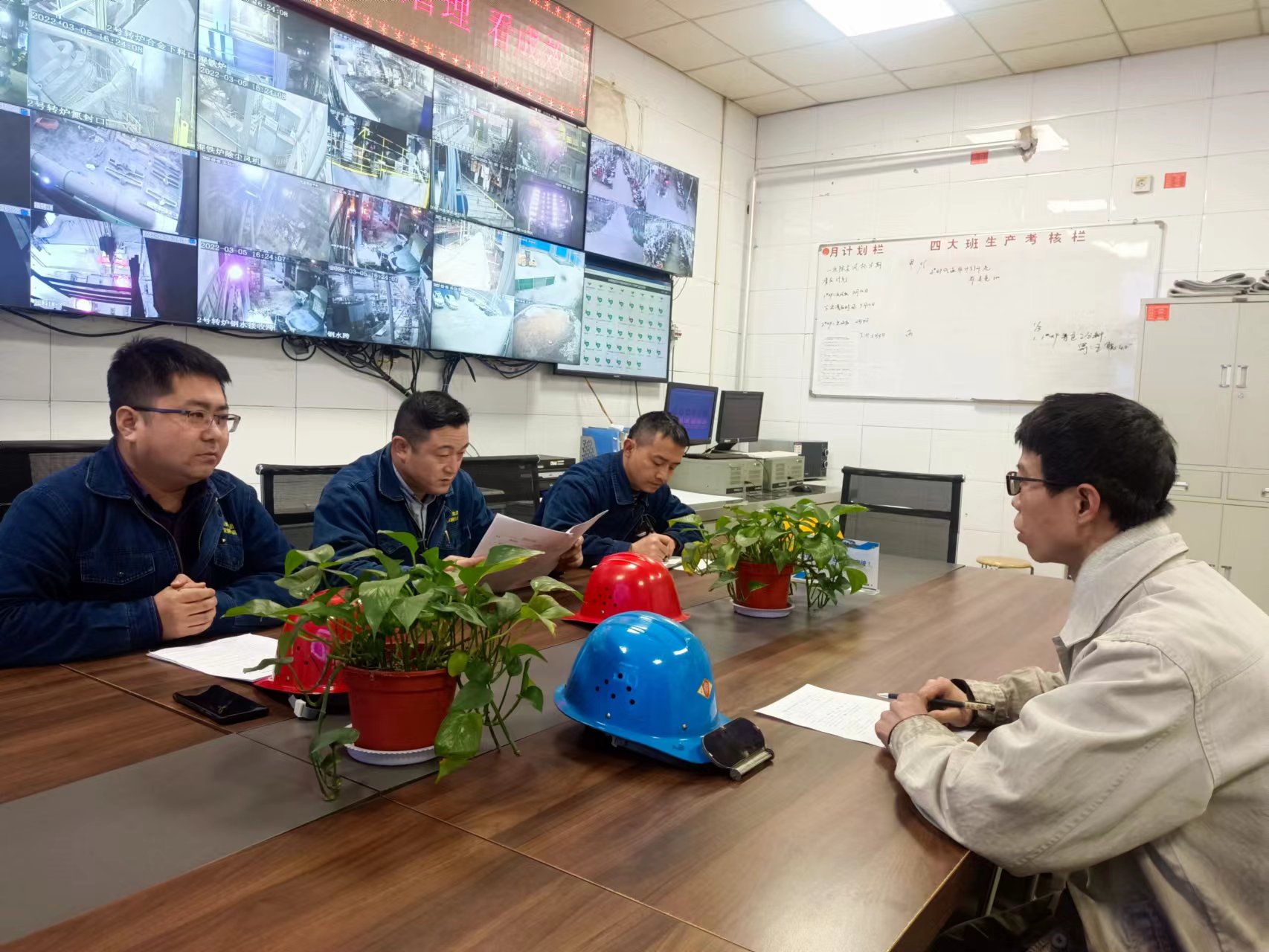 �۽���M�����������������h