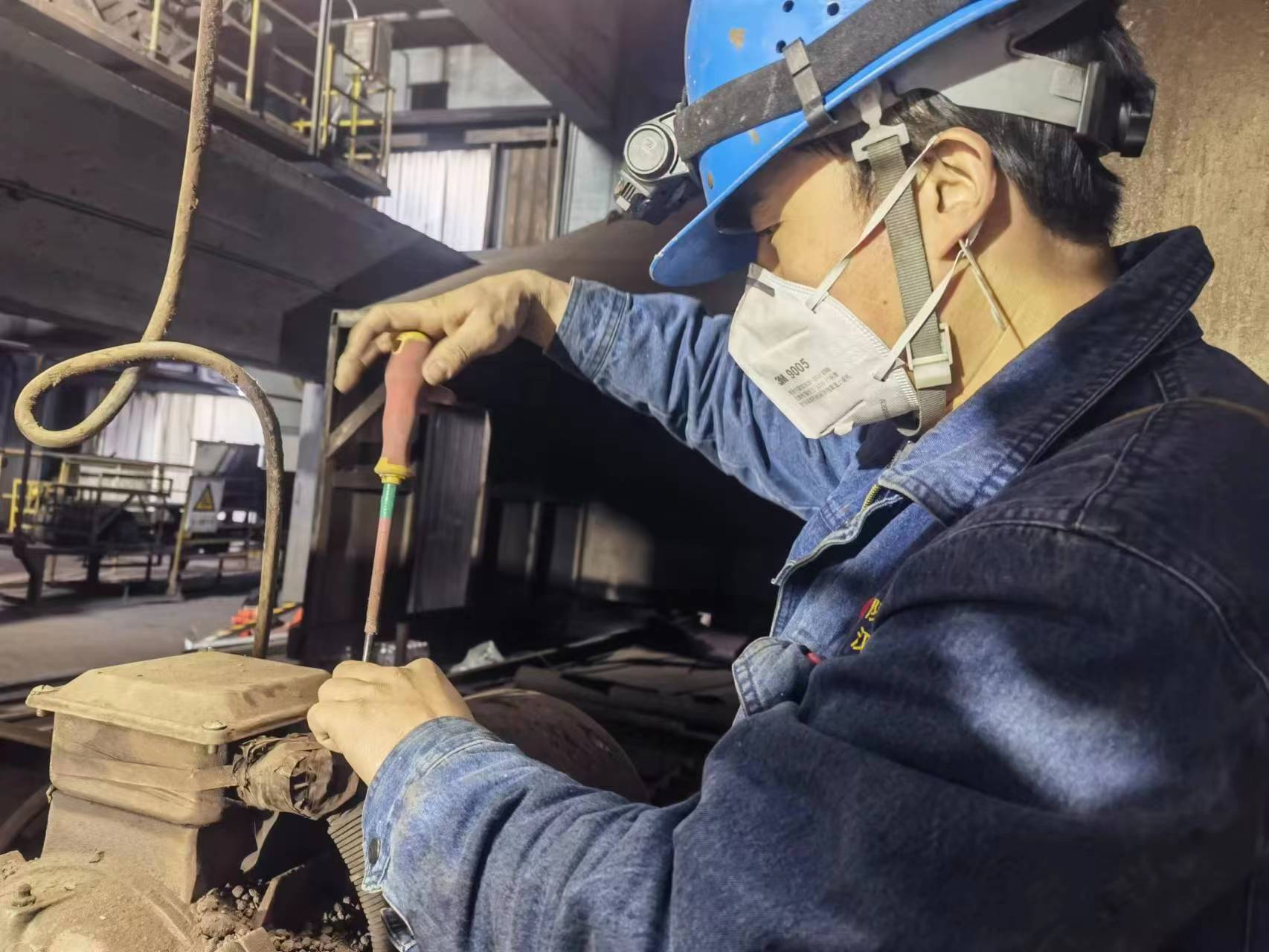 “解牛”還需“庖丁”之功 “解牛”還需“庖丁”之功