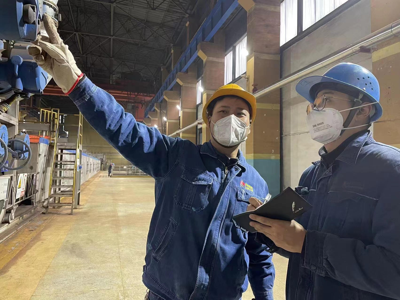 一個奮力奔跑的“90”后小伙 一個奮力奔跑的“90”后小伙