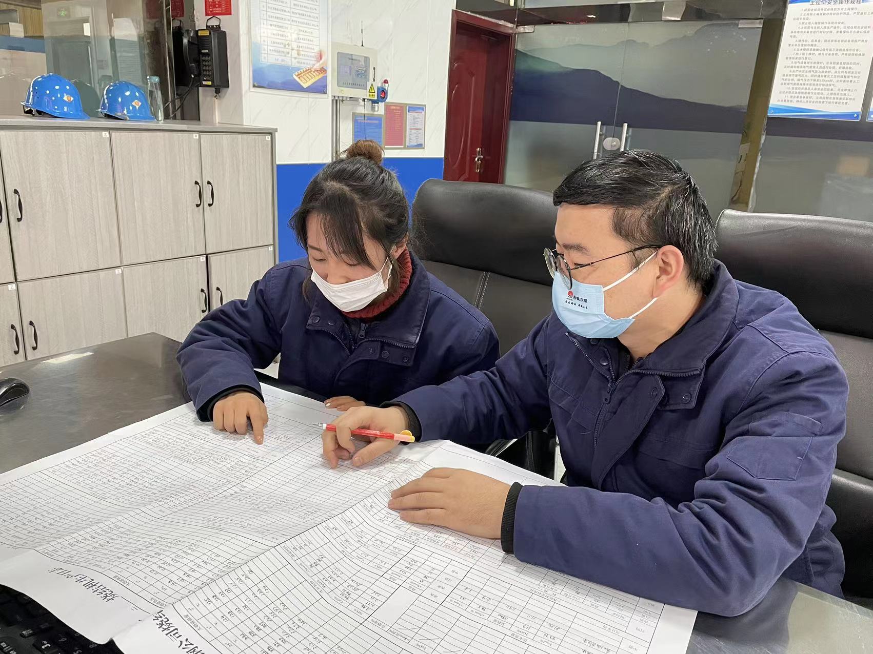 ������ͽ�������๤���ٳ��L