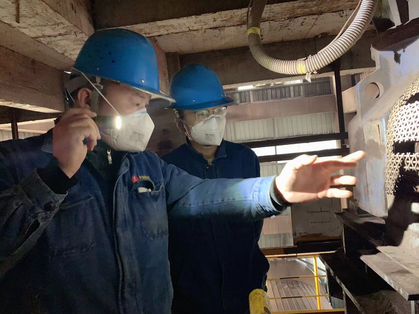 ���¹������������I  �����M����