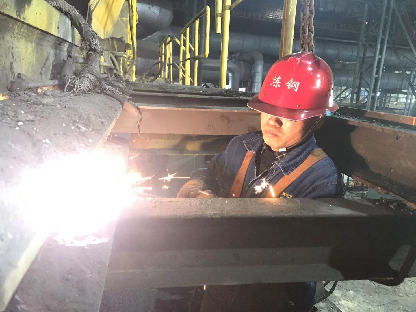 詩中走來的他,超有范兒 詩中走來的他,超有范兒