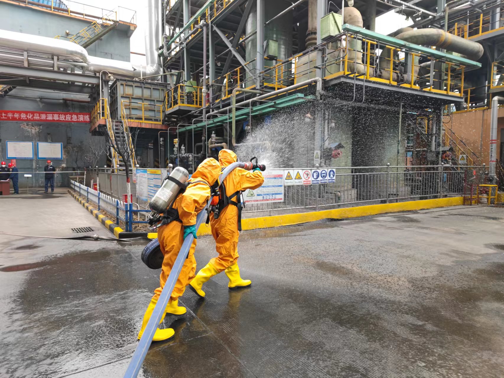 “演”為“練” “演”為“戰”!一場突發應急演練在漢鋼公司上演 “演”為“練” “演”為“戰”!一場突發應急演練在漢鋼公司上演