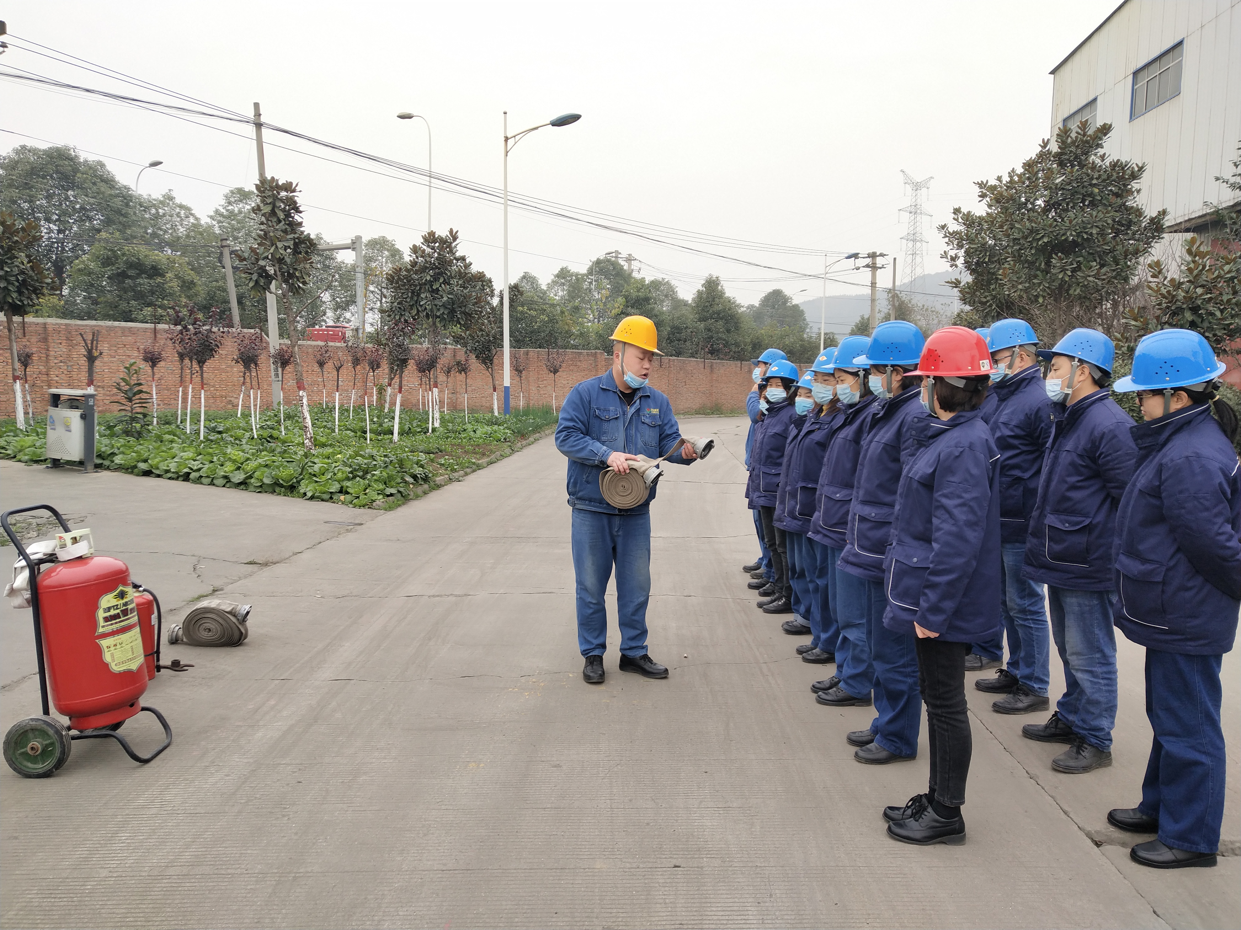 深耕現場“責任田”筑牢安全“防火墻” 深耕現場“責任田”筑牢安全“防火墻”