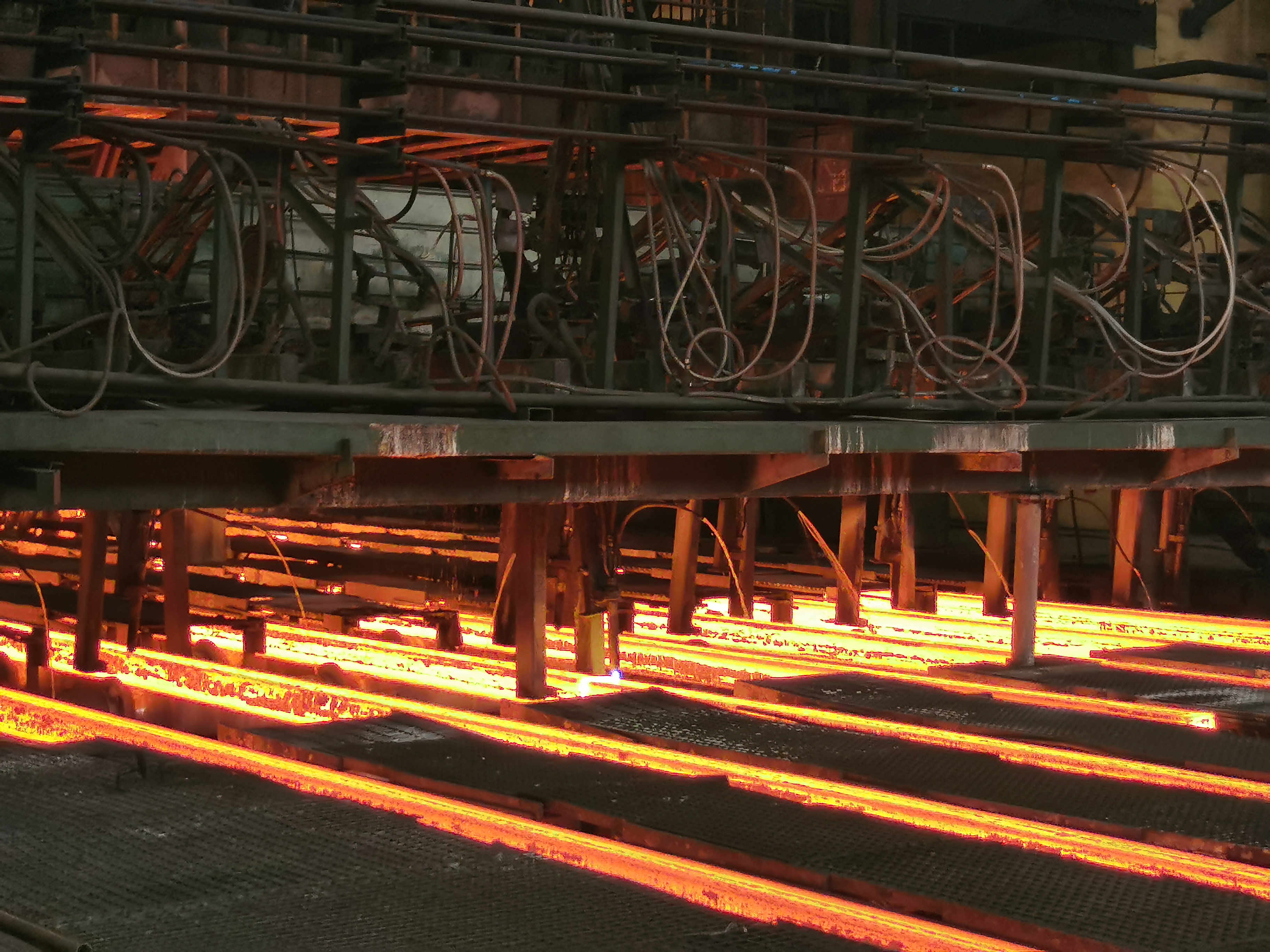 ��ˇ�O���ɸ��죬��������������