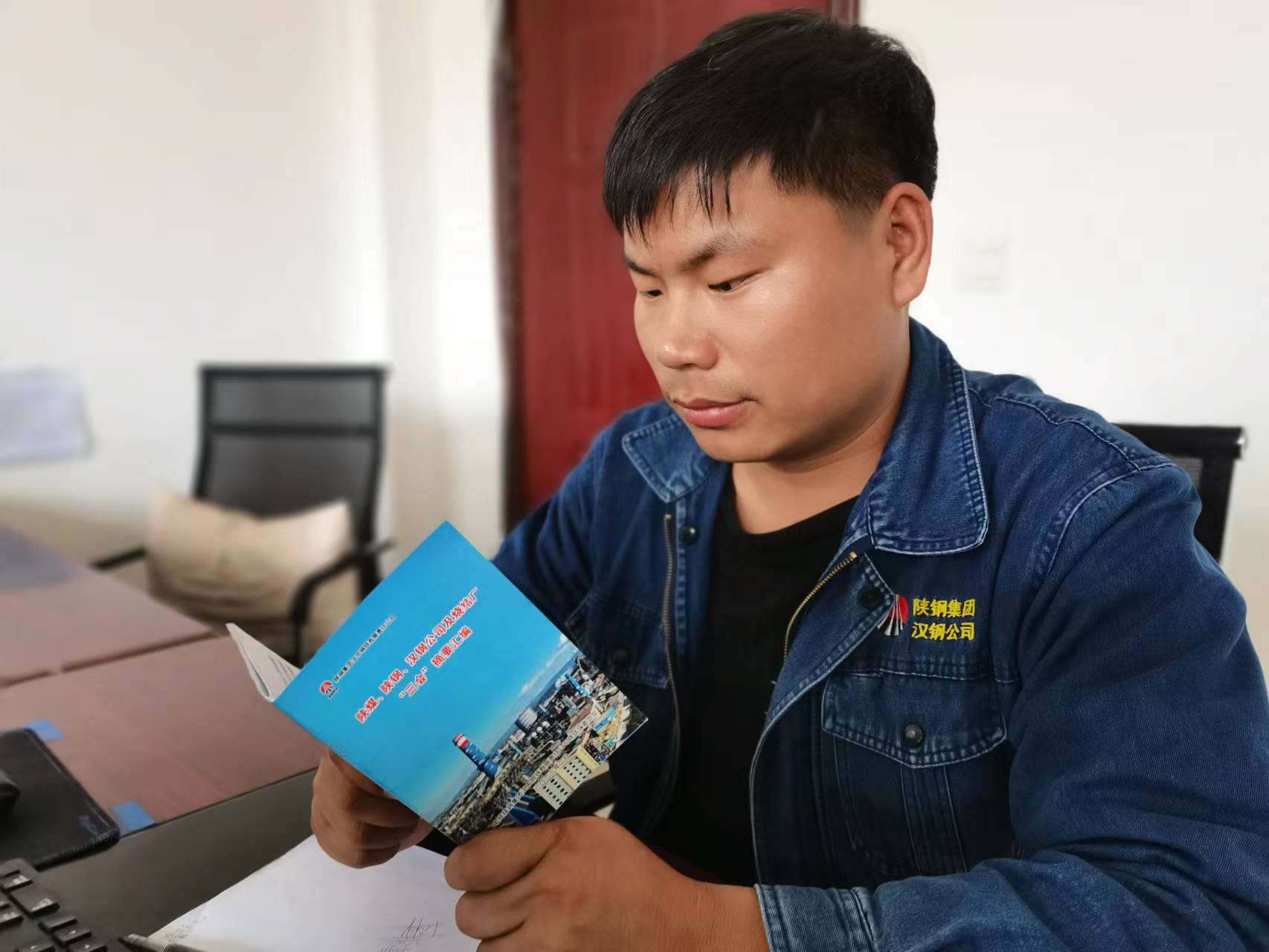 ���𴺸�̖����푊^�M��