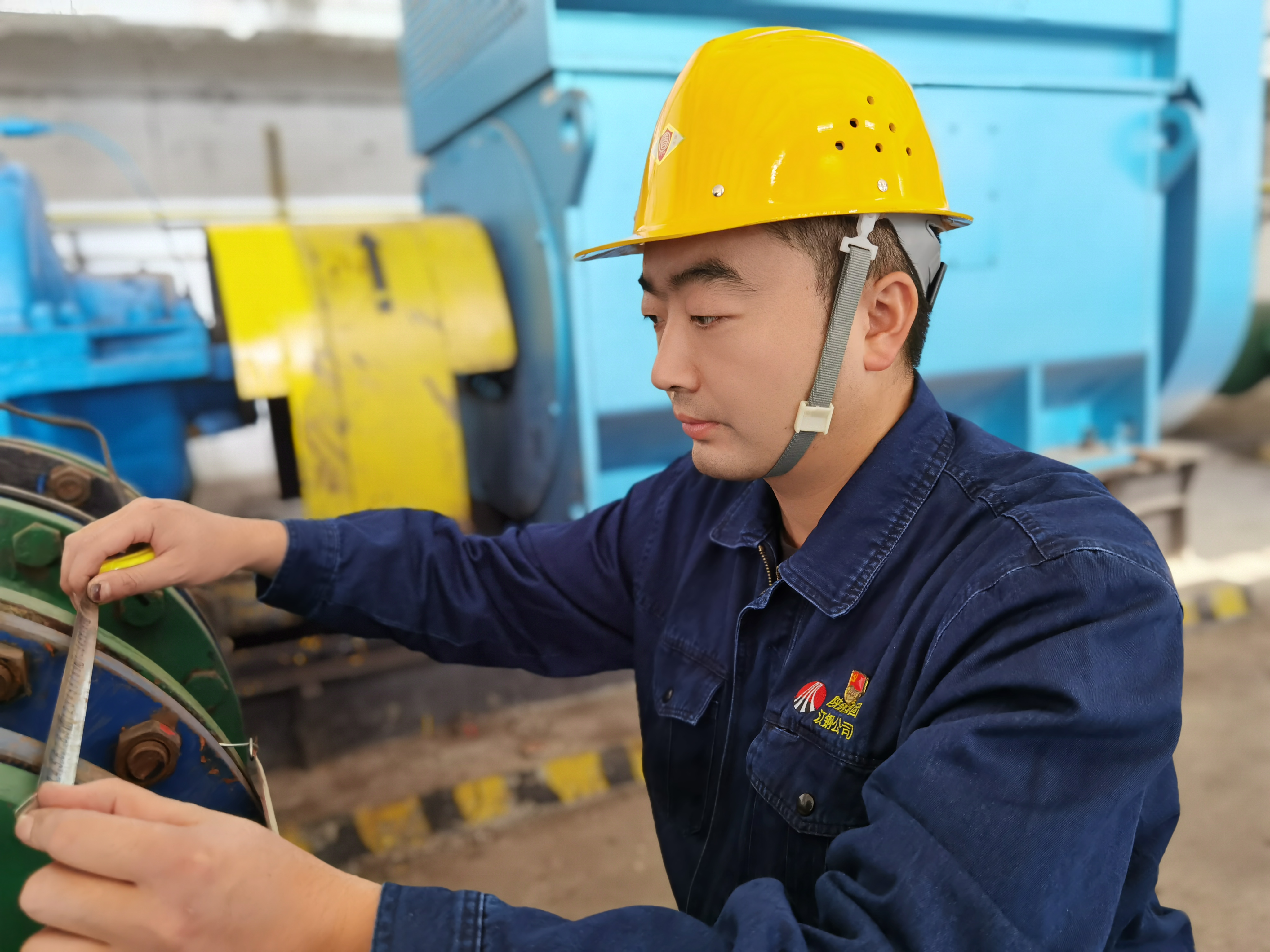 出彩正青春 建功正當時 ——記陜鋼集團2021-2022年度“青年崗位建功能手”李根 出彩正青春 建功正當時 ——記陜鋼集團2021-2022年度“青年崗位建功能手”李根