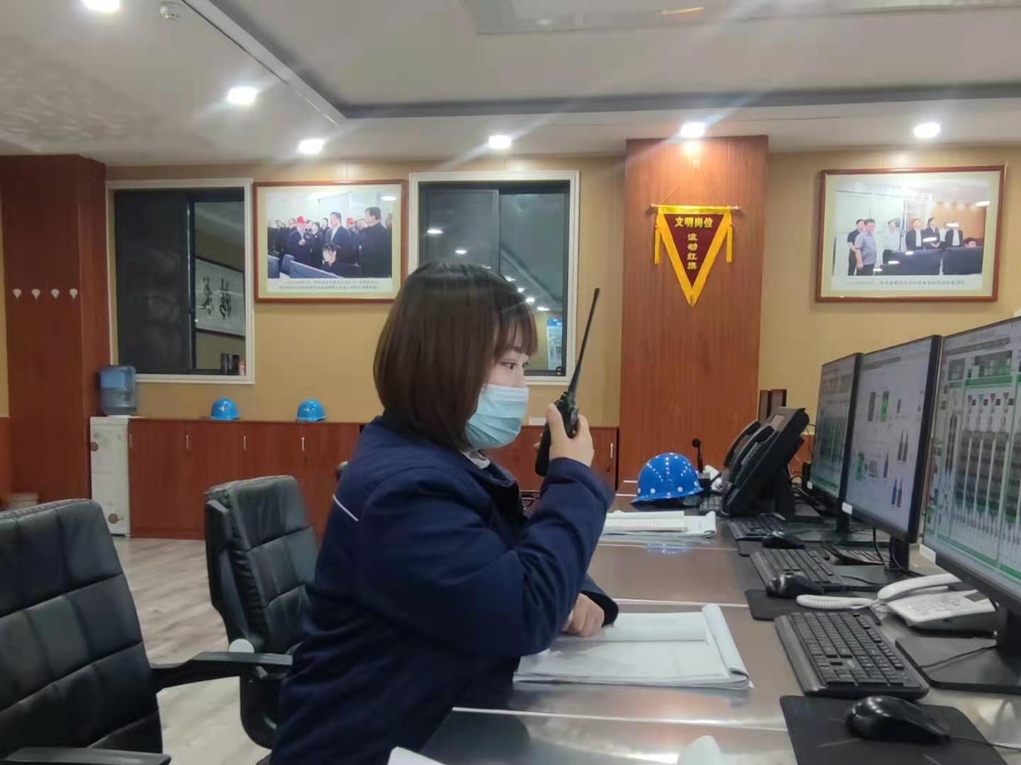 檢修現場“三重色” 重拳出擊紅五月 檢修現場“三重色” 重拳出擊紅五月