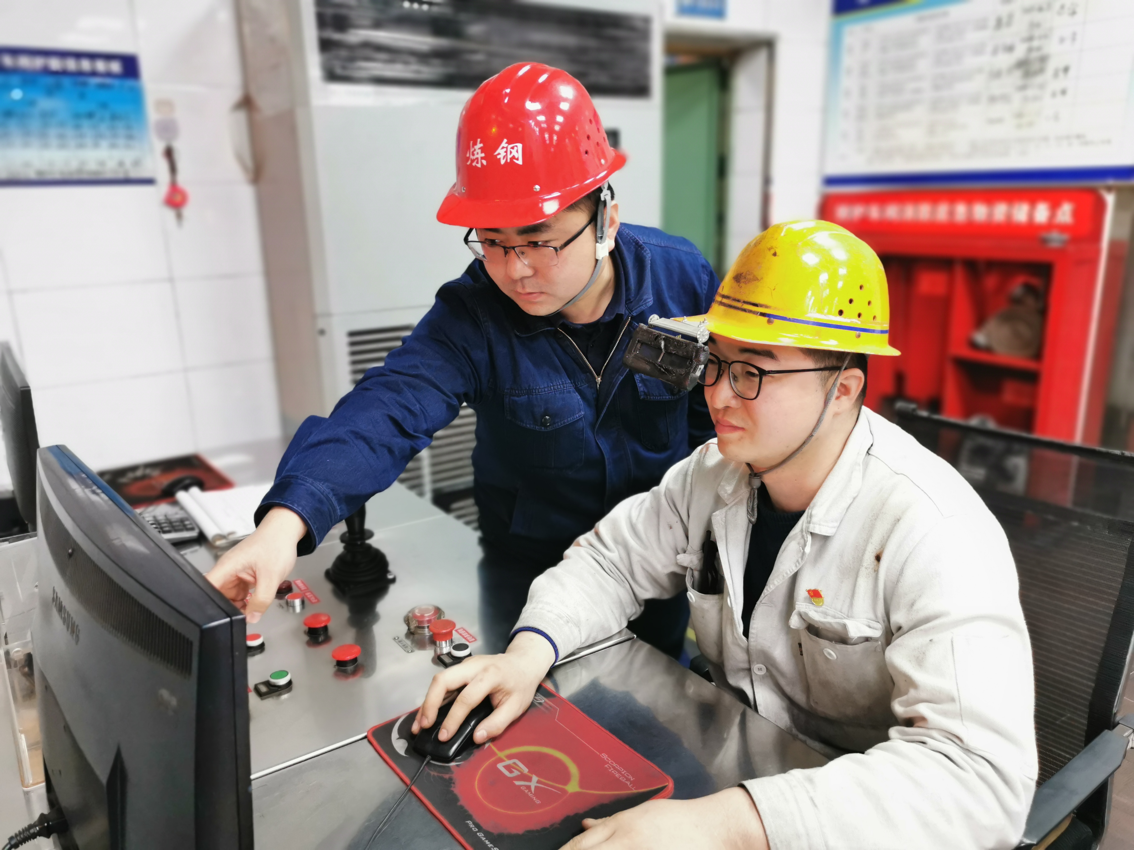 深挖“黨建+” 開出“效益花” 深挖“黨建+” 開出“效益花”