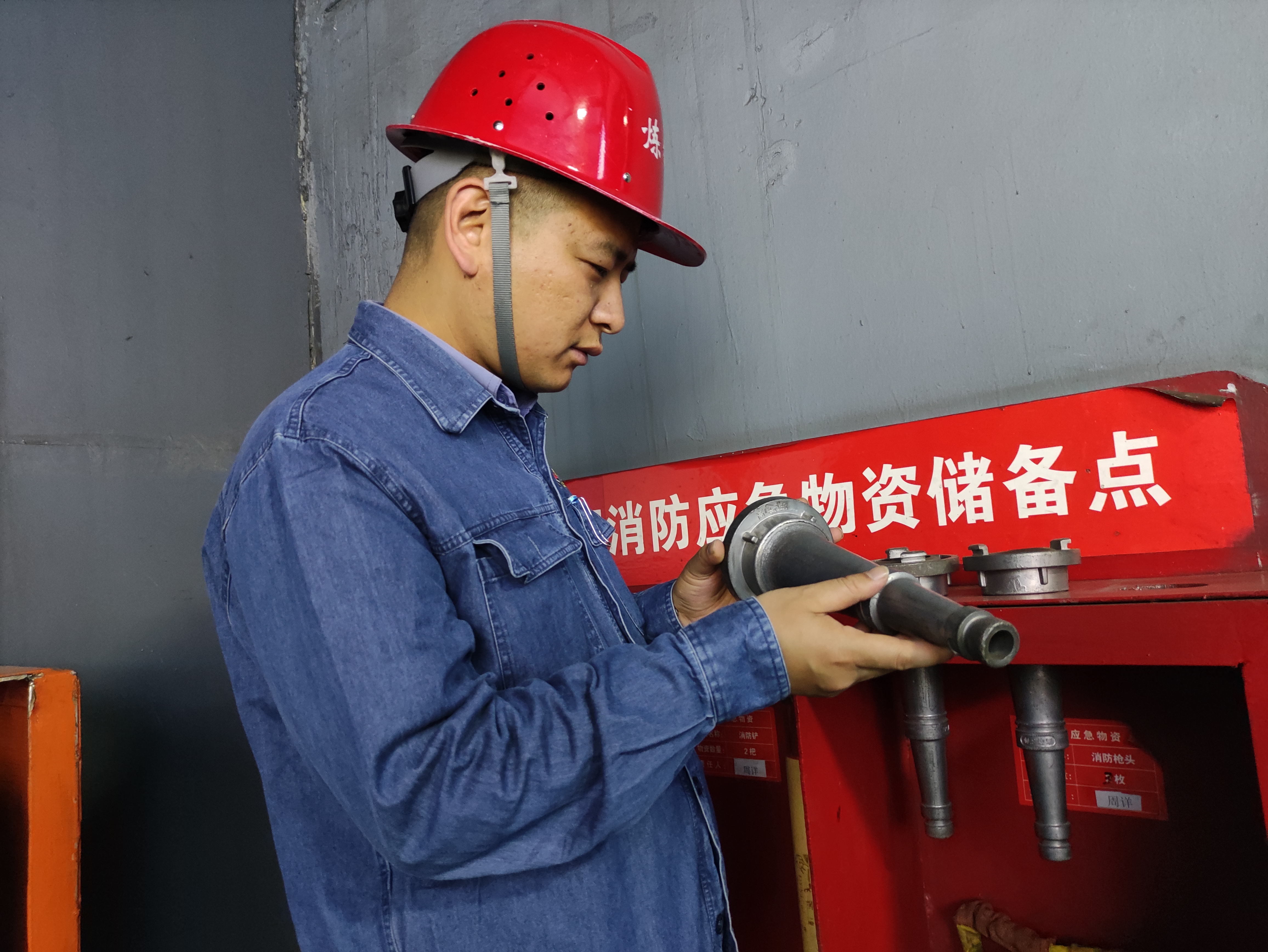 把好“三道關” 夯實“安全堤” 把好“三道關” 夯實“安全堤”