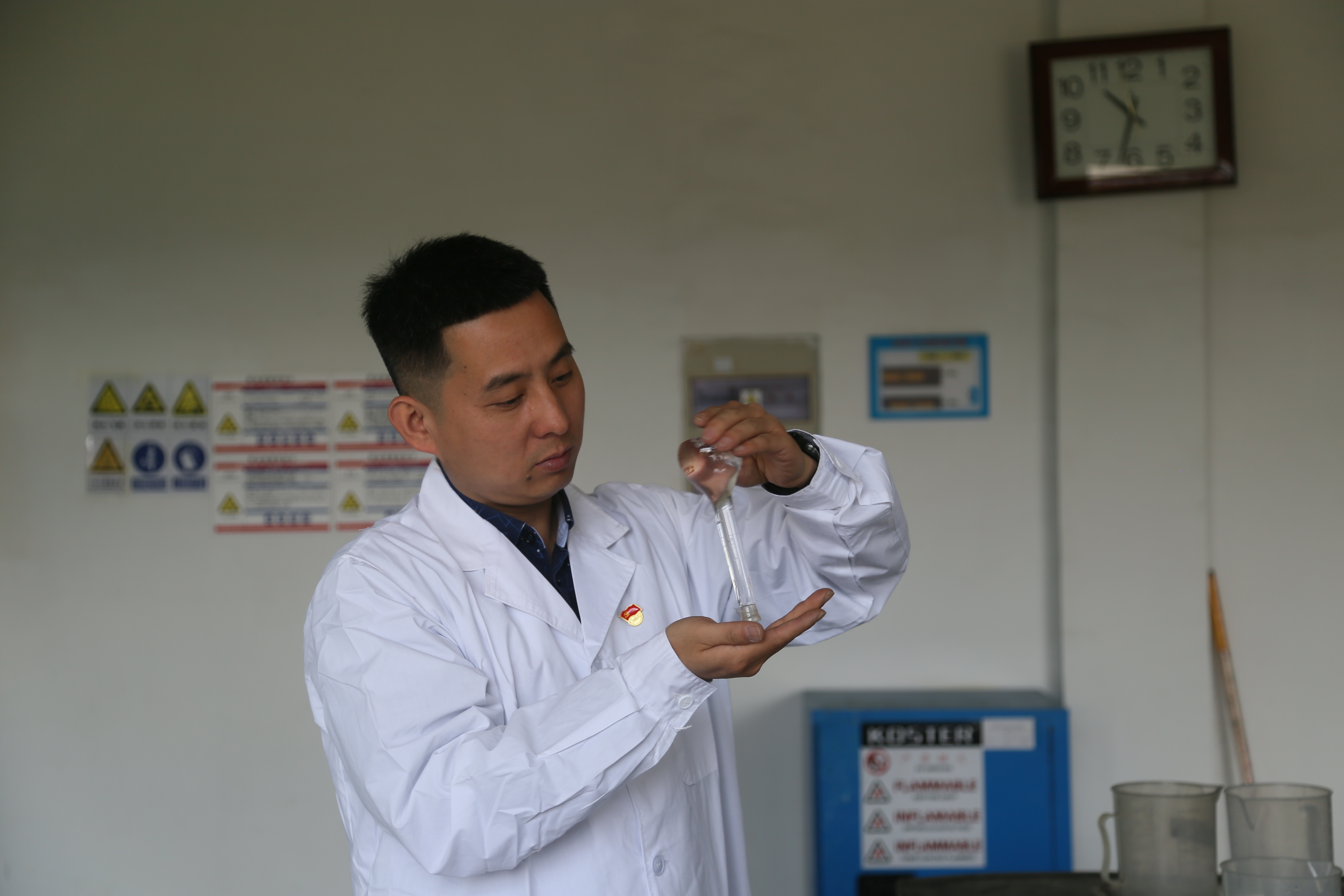 李軻:奮進路上的“追光者” 李軻:奮進路上的“追光者”