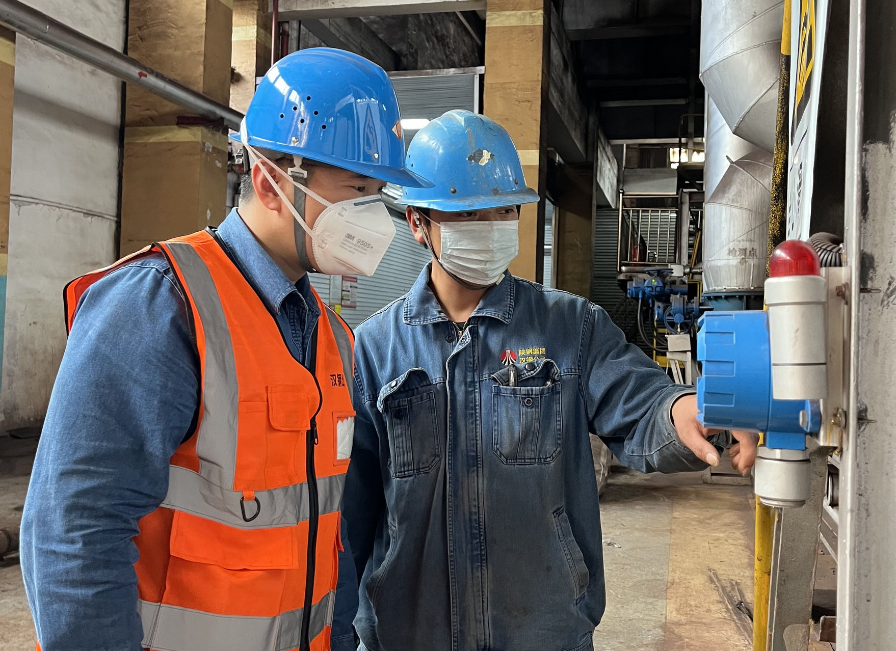 “滿格”狀態(tài) 書寫檢修安全“大文章” “滿格”狀態(tài) 書寫檢修安全“大文章”