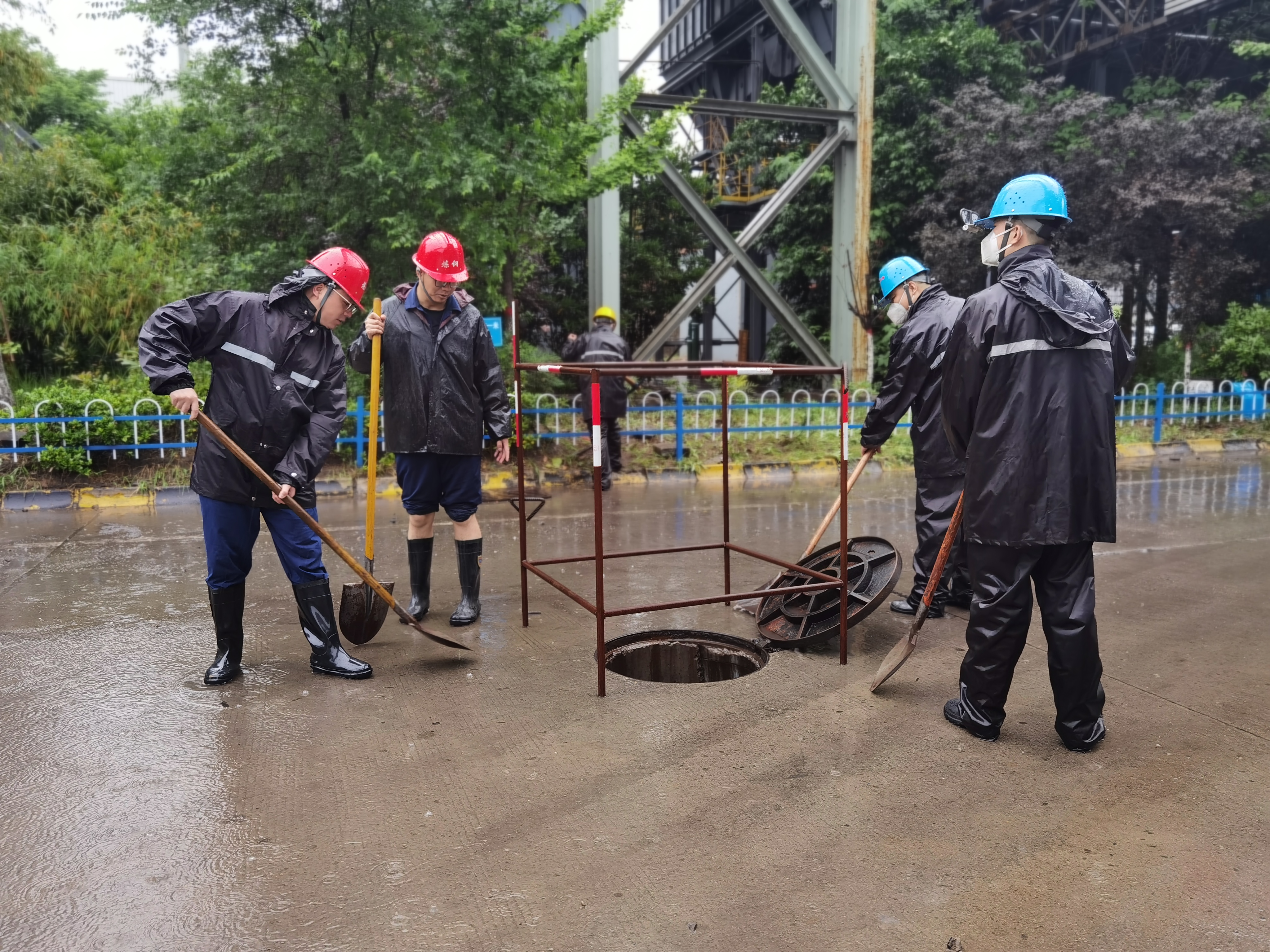 嚴(yán)、細(xì)、實(shí),下好防汛“先手棋” 嚴(yán)、細(xì)、實(shí),下好防汛“先手棋”