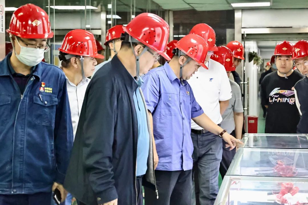 寶雞鈦業協會一行到公司調研座談 寶雞鈦業協會一行到公司調研座談