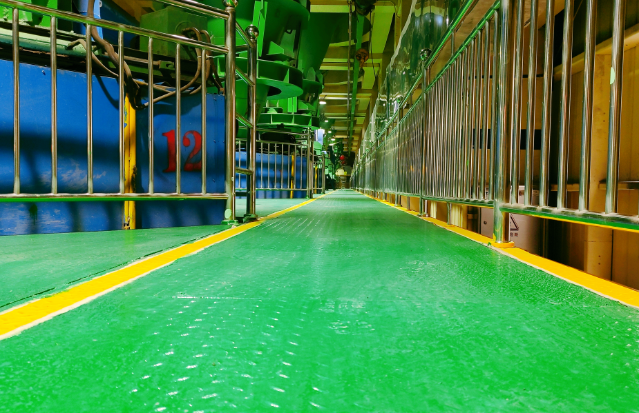 �`�оGɫ�lչ �����̼�ǻ����Y