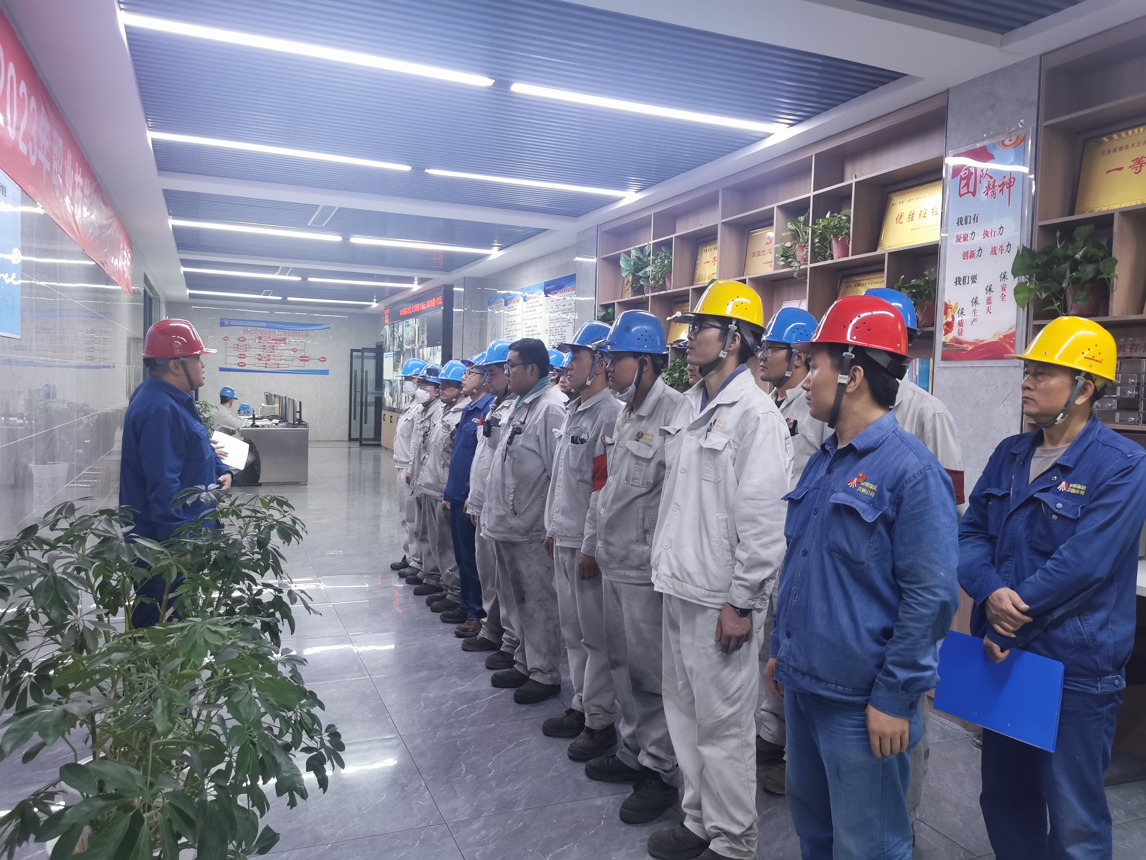 特種作業再“提擋” 筑牢安全“防火墻” 特種作業再“提擋” 筑牢安全“防火墻”