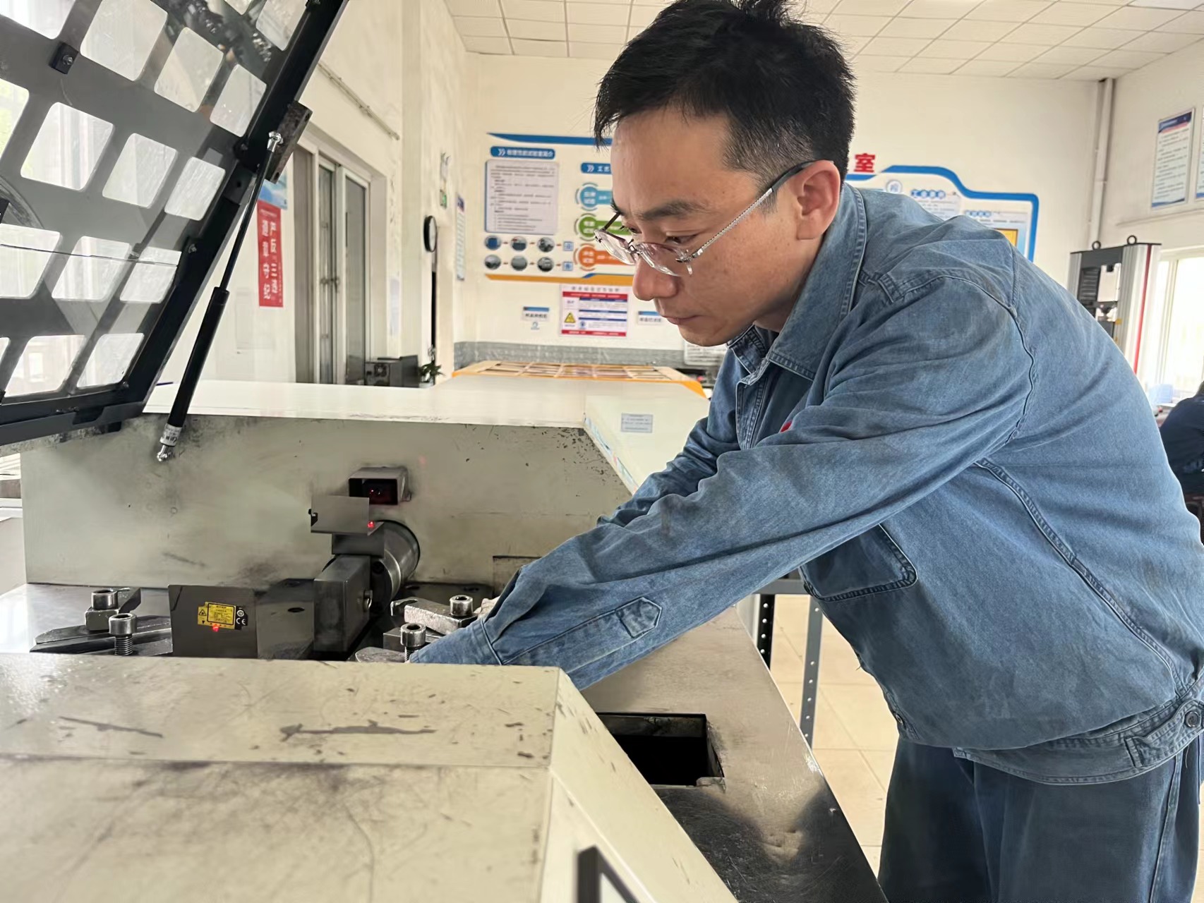 �Ҝʽ�����֧�c��  �˄ӄ�Ч���ܗU��