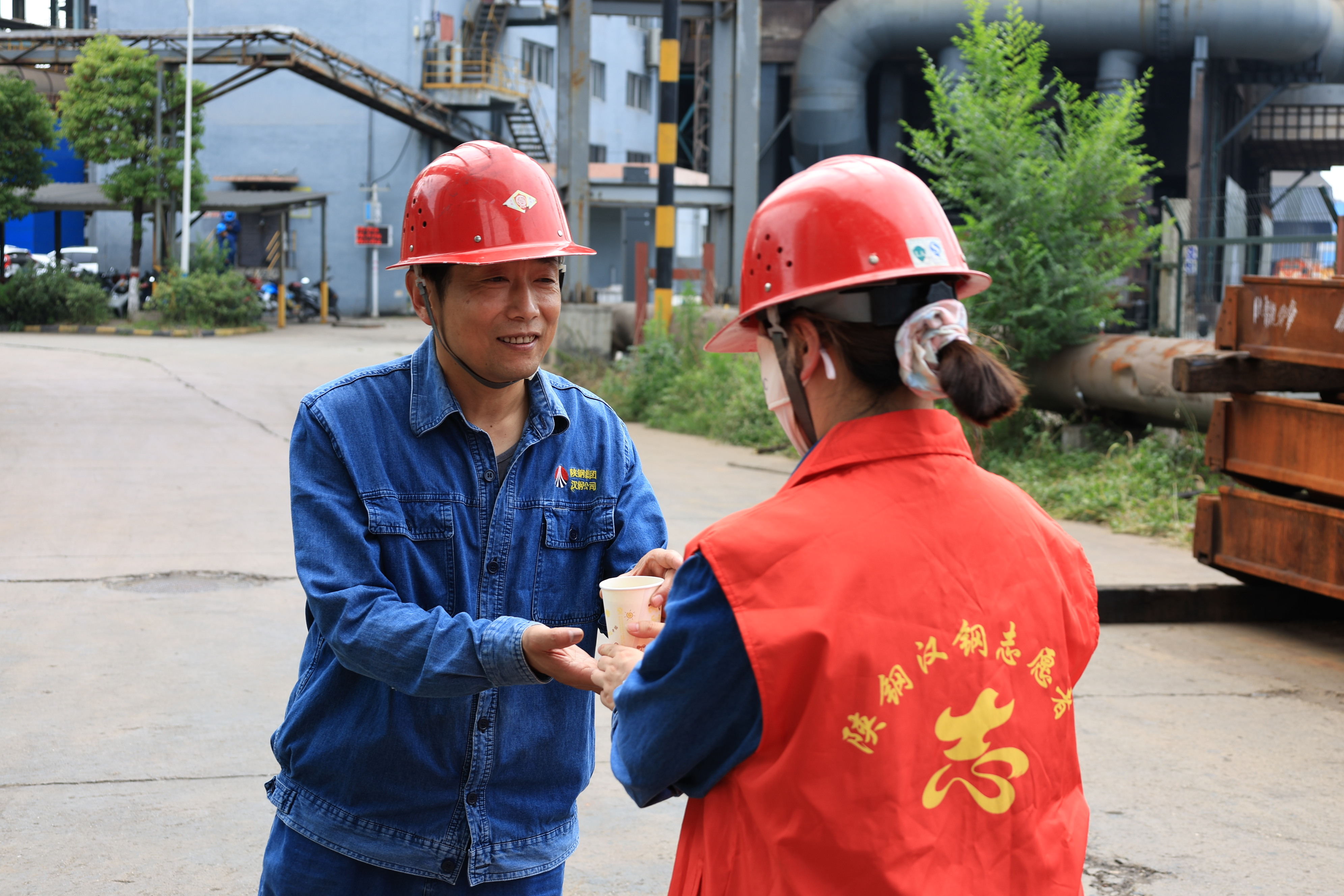 漢鋼公司防暑降溫有“涼”策 漢鋼公司防暑降溫有“涼”策