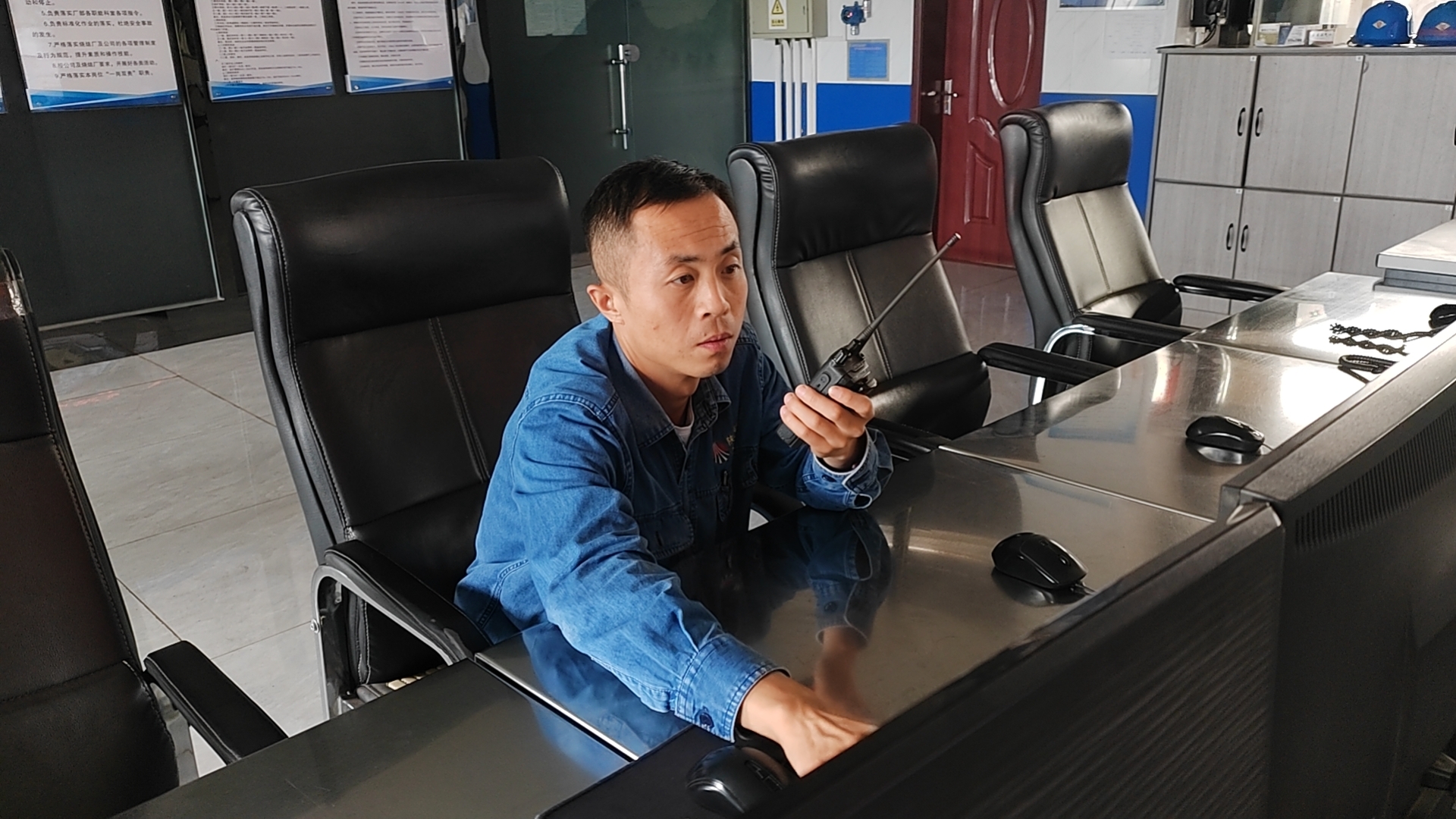 ��λ�Мض� �ڄӸ�ِ�С���ȡ�