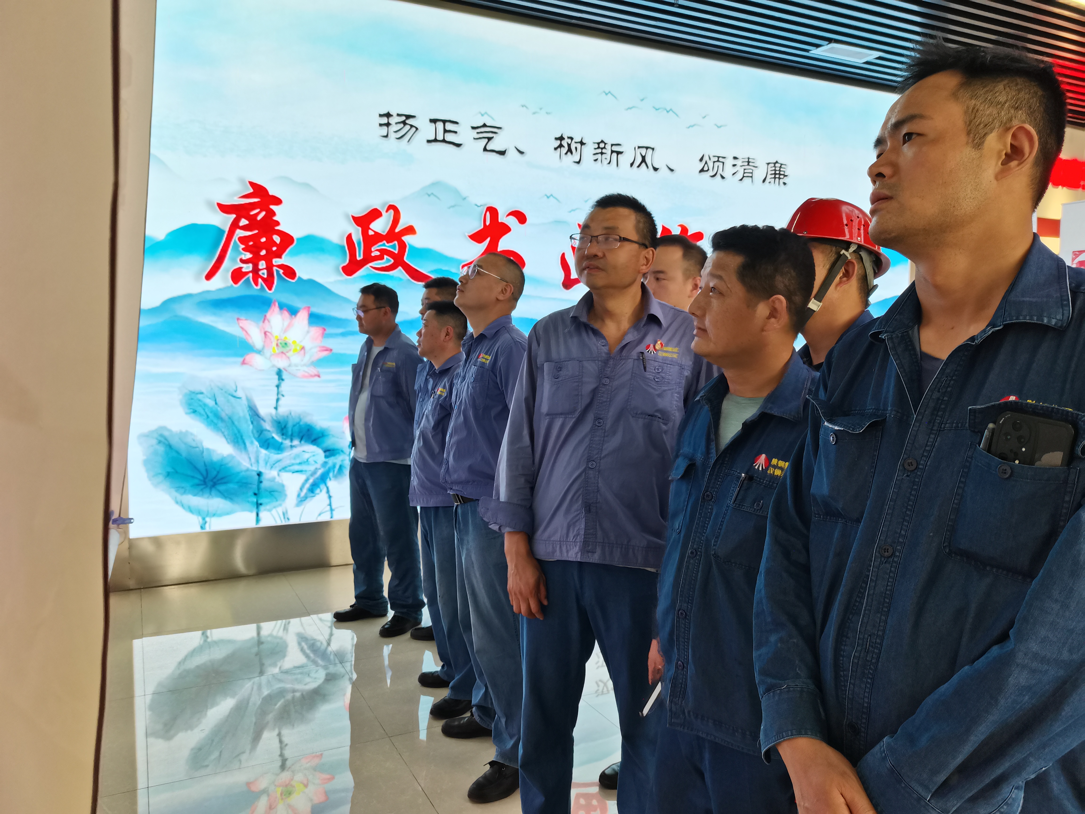 ���M�������O ���B���L����