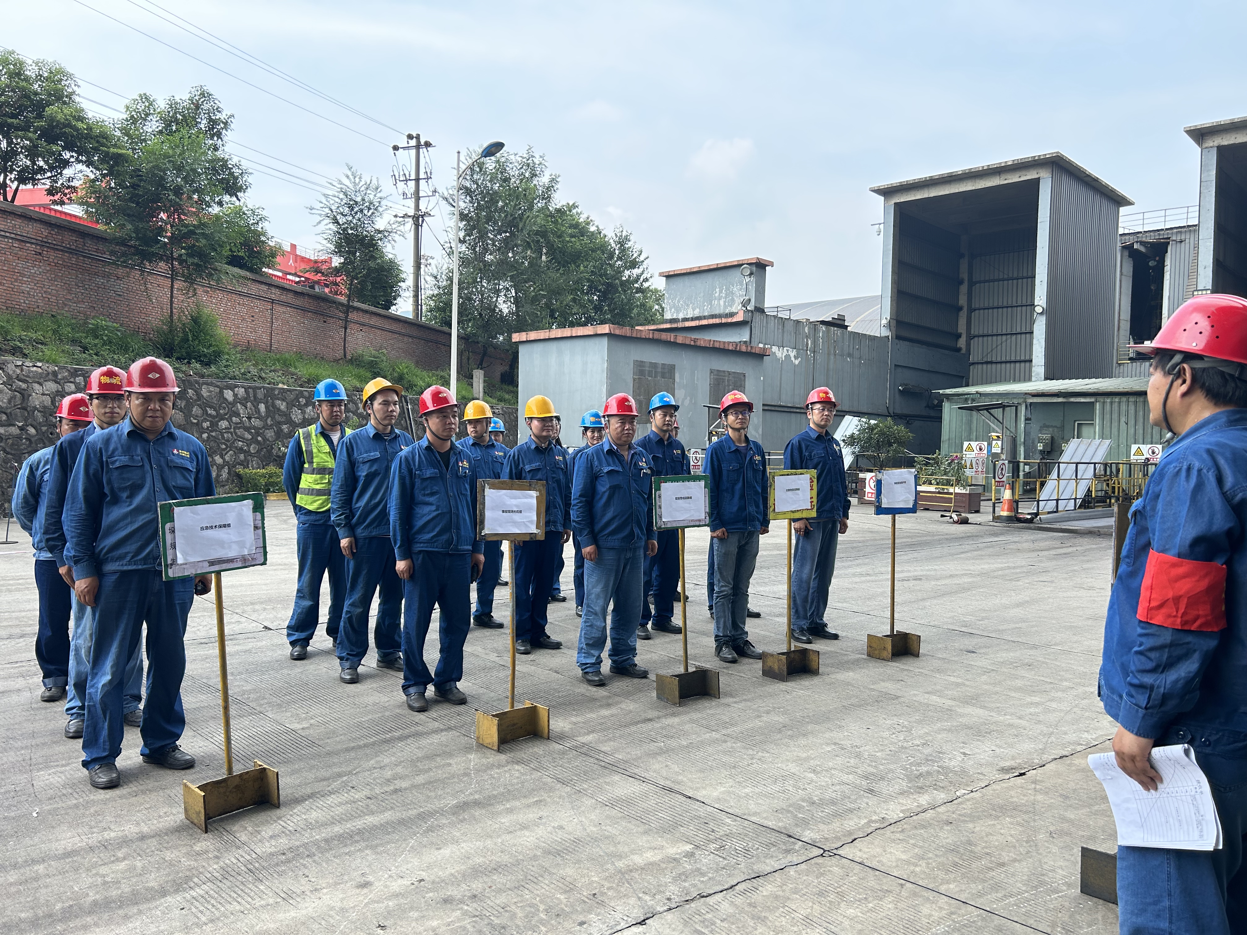 巧花“小心思”寫好安全生產“大文章” 巧花“小心思”寫好安全生產“大文章”