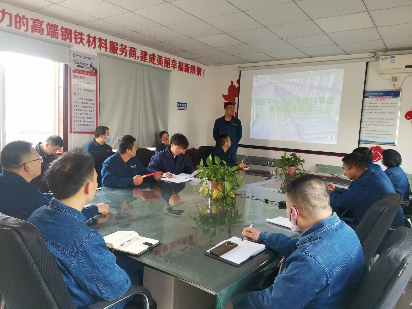 巧花“小心思”寫好安全生產“大文章” 巧花“小心思”寫好安全生產“大文章”