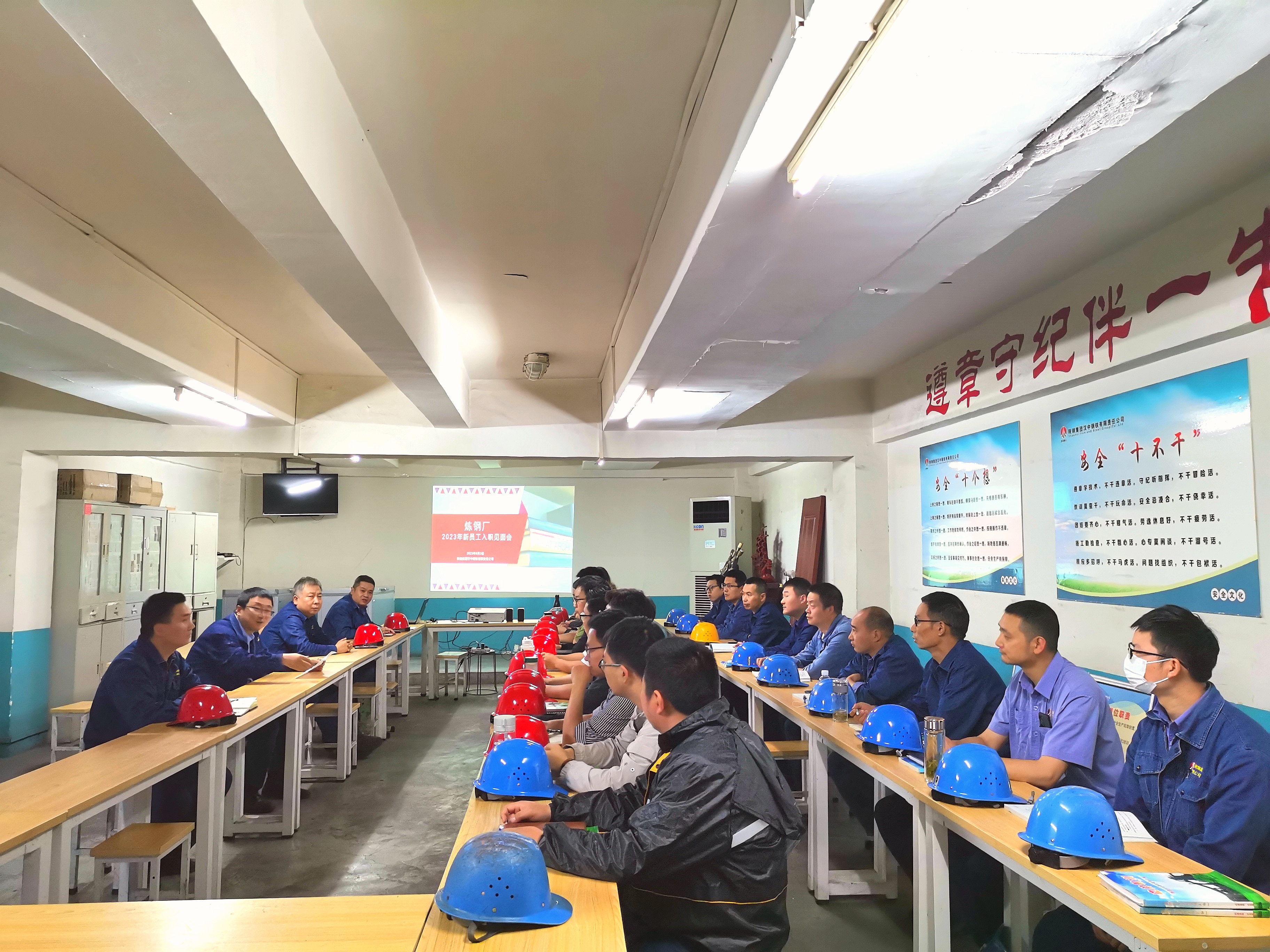 �ú��˲š���耳ס�������lչ�����ܡ�