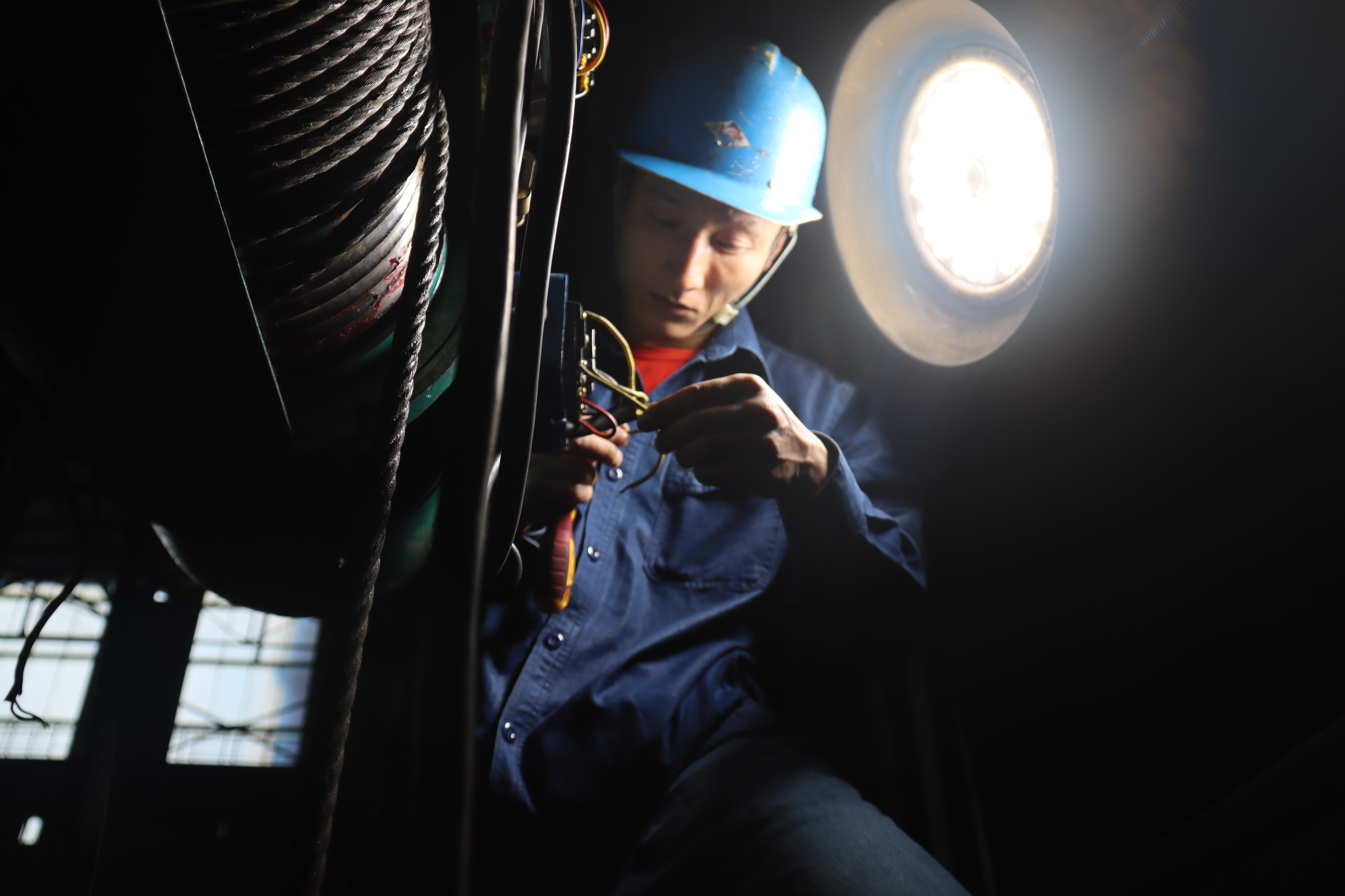 ��䓳�һ�����I�Ԅe����ɫ