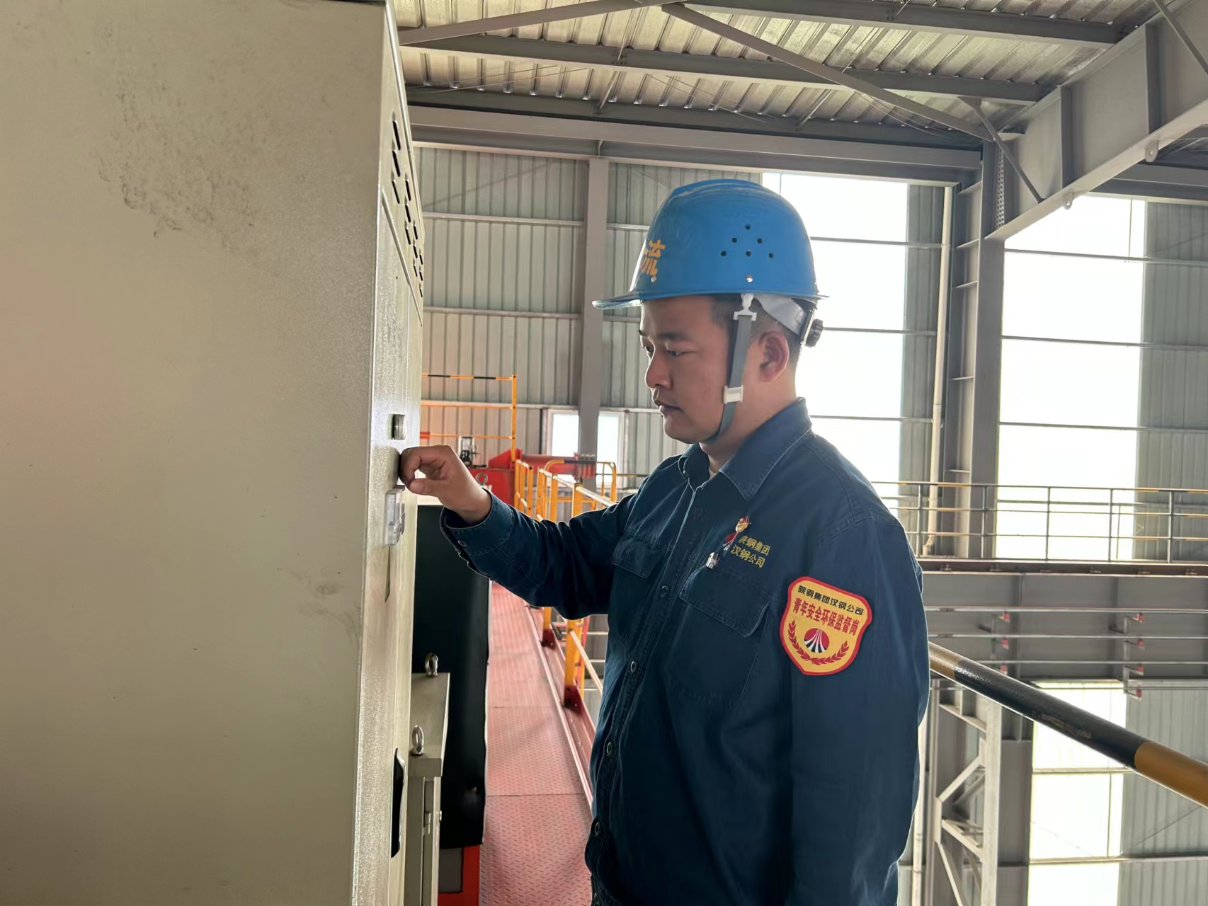 以青春之誓言 筑安全之基石 ——記2022 年度全國鋼鐵行業“青安杯“競賽最佳青年安全監督崗崗長劉佳佳 以青春之誓言 筑安全之基石 ——記2022 年度全國鋼鐵行業“青安杯“競賽最佳青年安全監督崗崗長劉佳佳