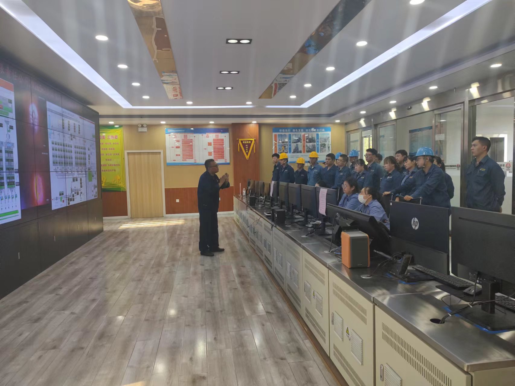 “融入式黨建”構建生產管理新格局 “融入式黨建”構建生產管理新格局