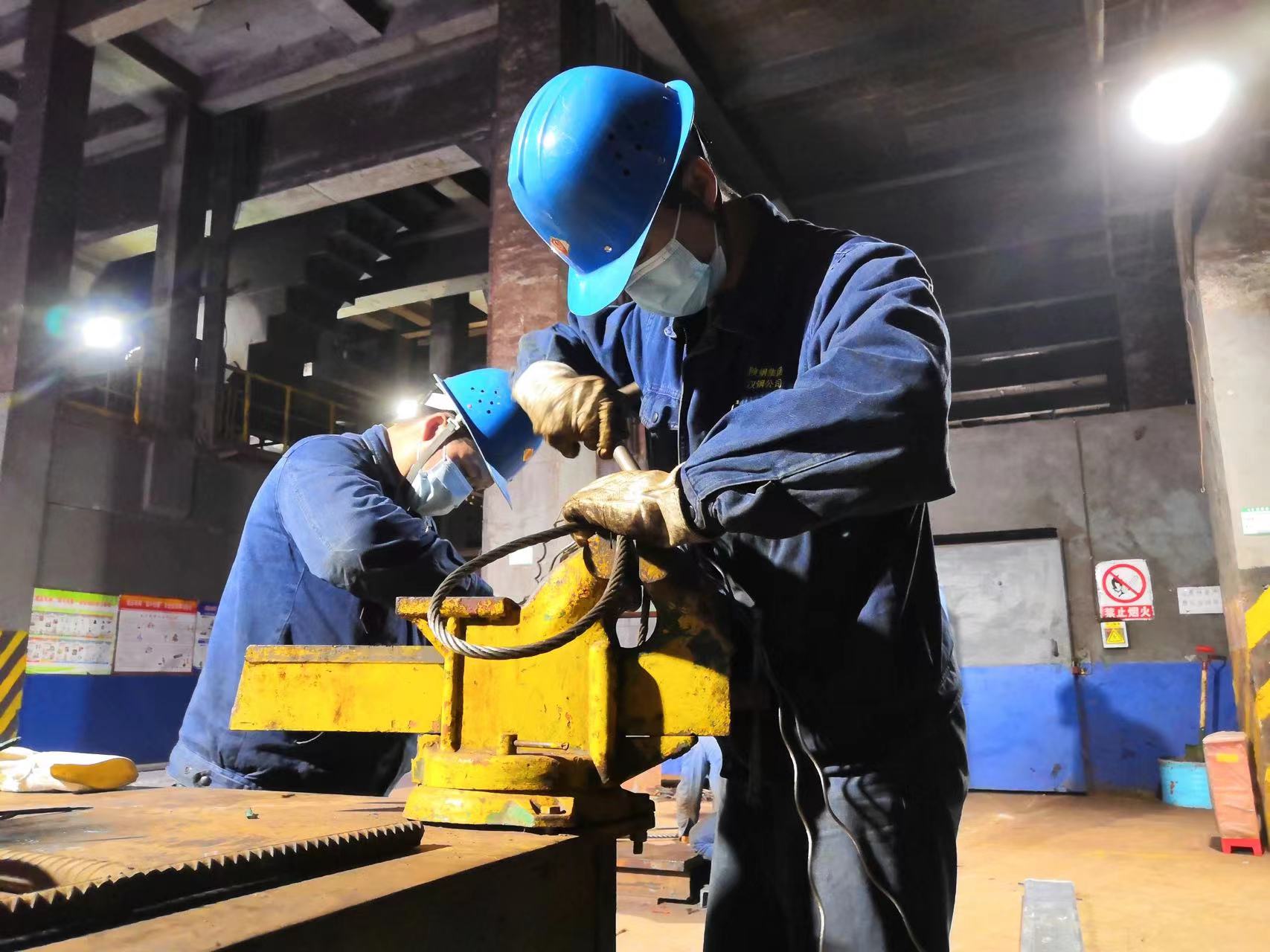 �Ʉ��֣��鲼��ƽ�_�b�����{��