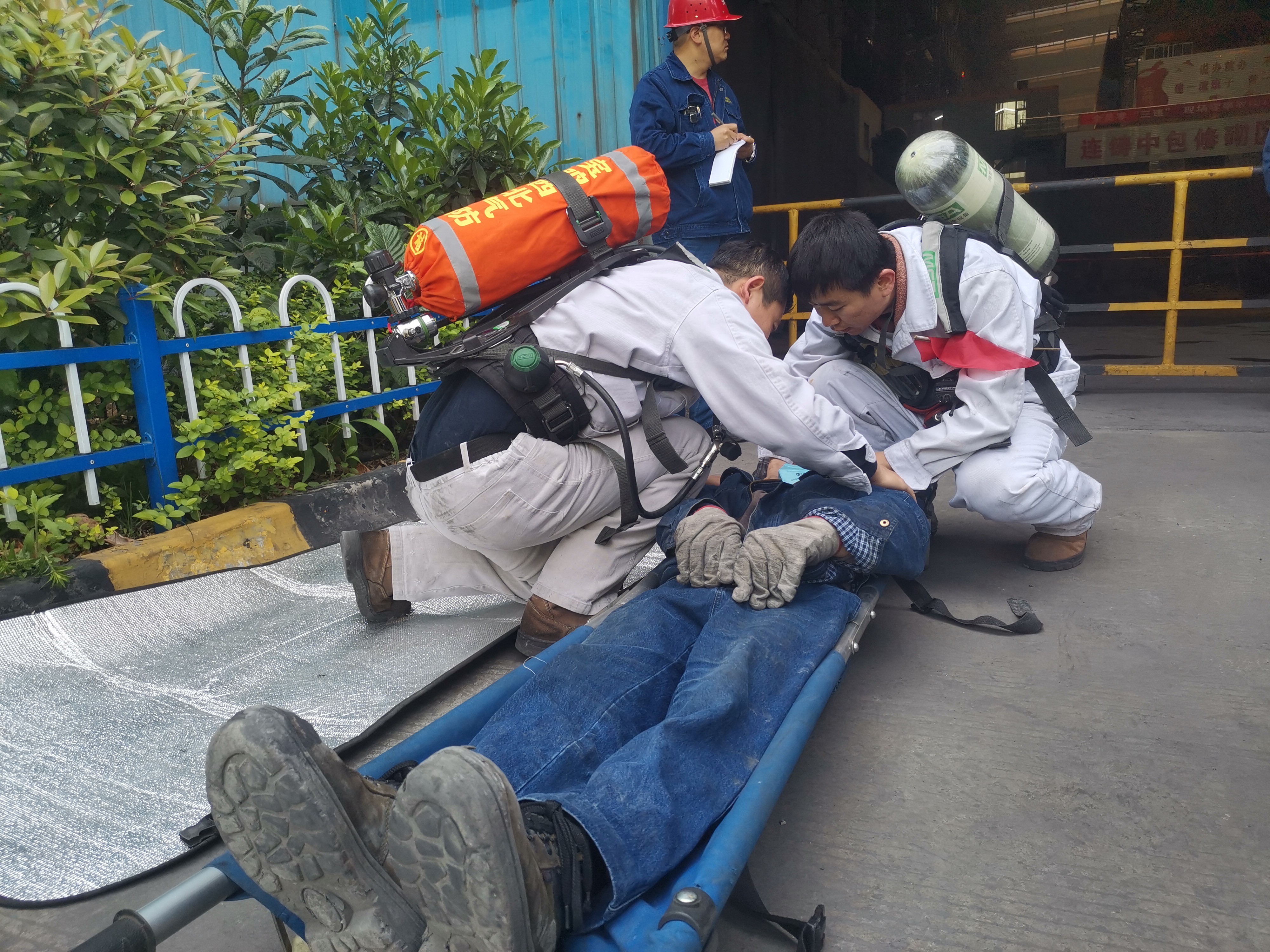 鋼城一線的“消防使者” 鋼城一線的“消防使者”