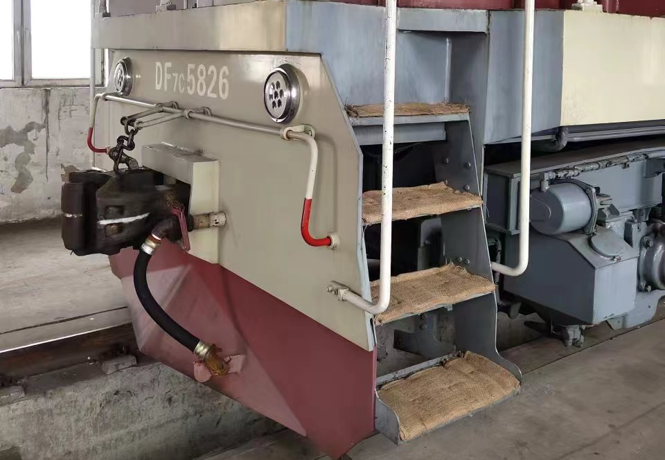 ���Ϸ����£������O�䰲Ȼ�^��