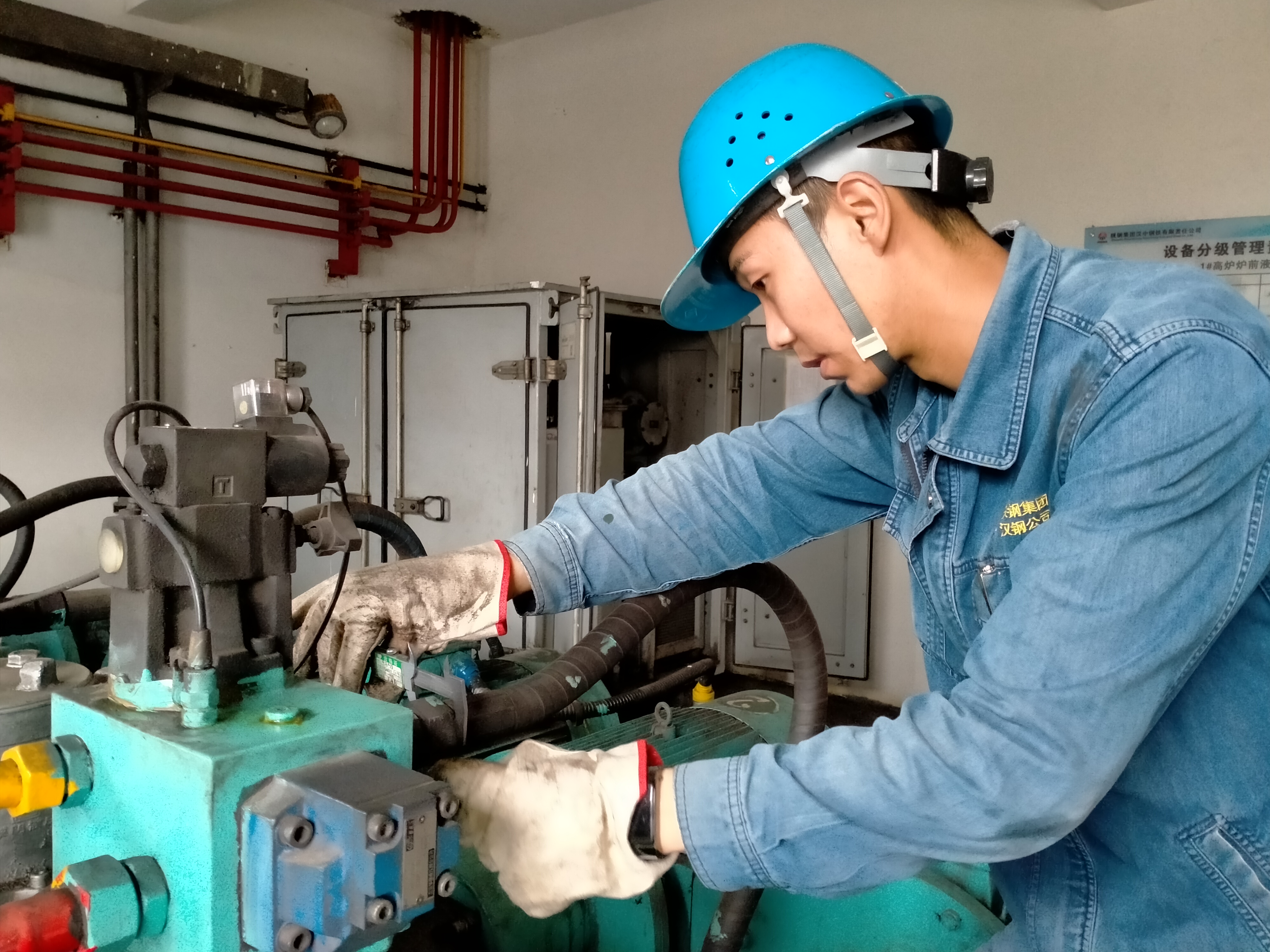 一元、千元、上萬元, 每一元都是他對降本的執著 一元、千元、上萬元, 每一元都是他對降本的執著