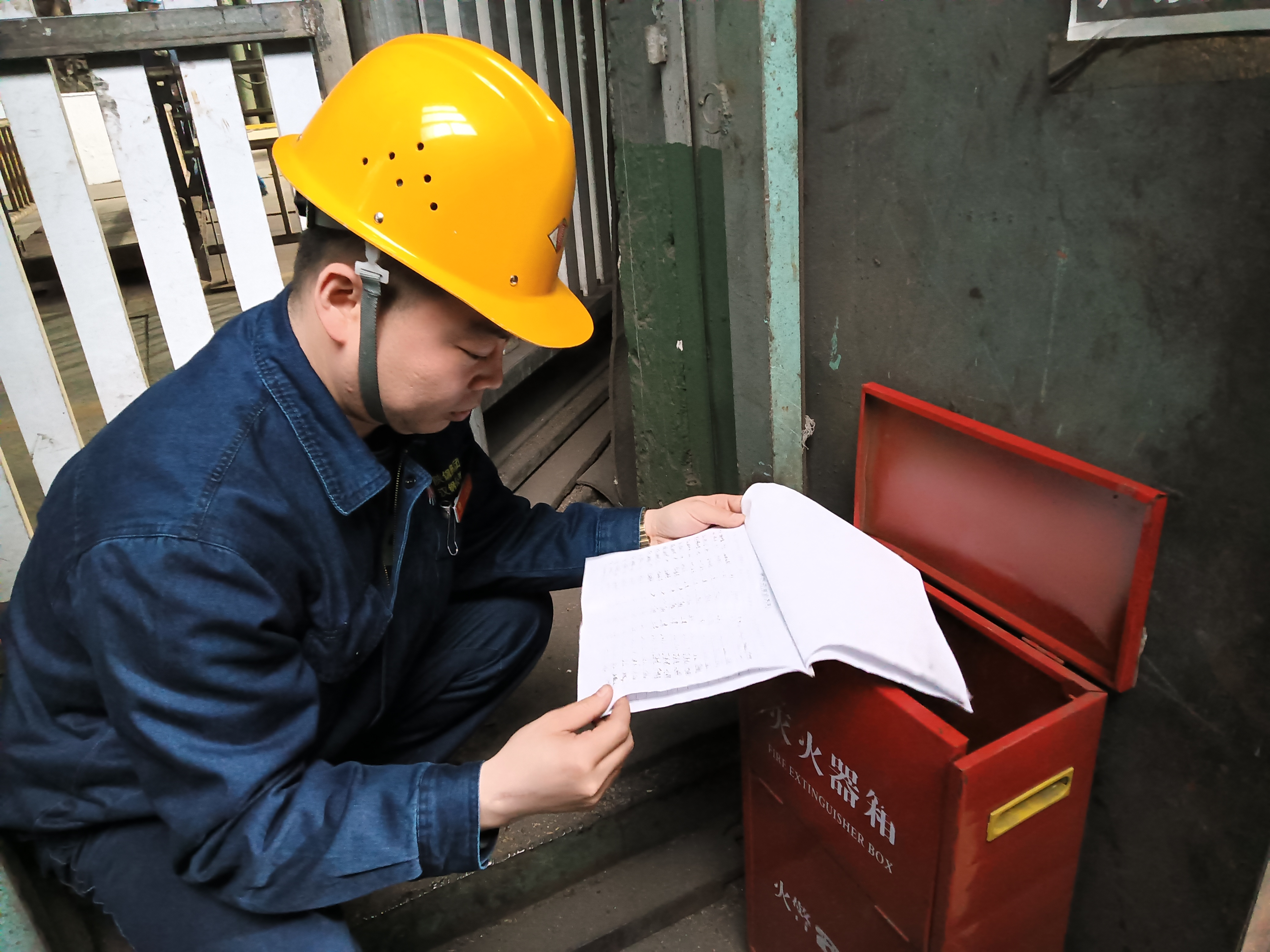 0、100、10000,每個數字都是他對安全管理的態度 0、100、10000,每個數字都是他對安全管理的態度