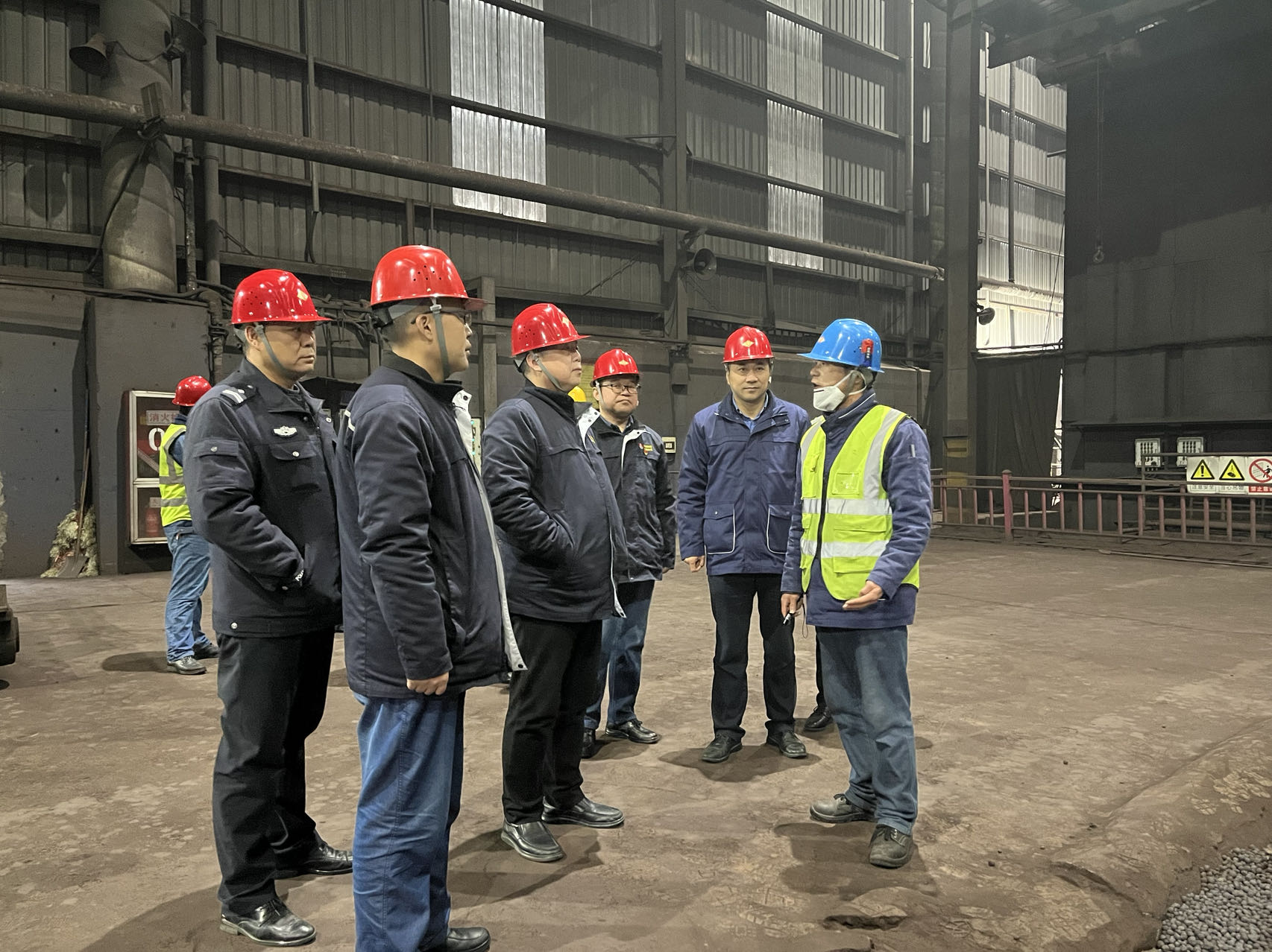 黃曉安帶隊開展節(jié)中安全檢查 黃曉安帶隊開展節(jié)中安全檢查