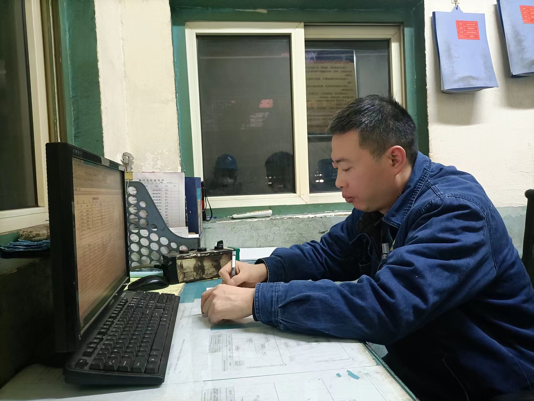 退伍不褪色,續寫新榮光 退伍不褪色,續寫新榮光