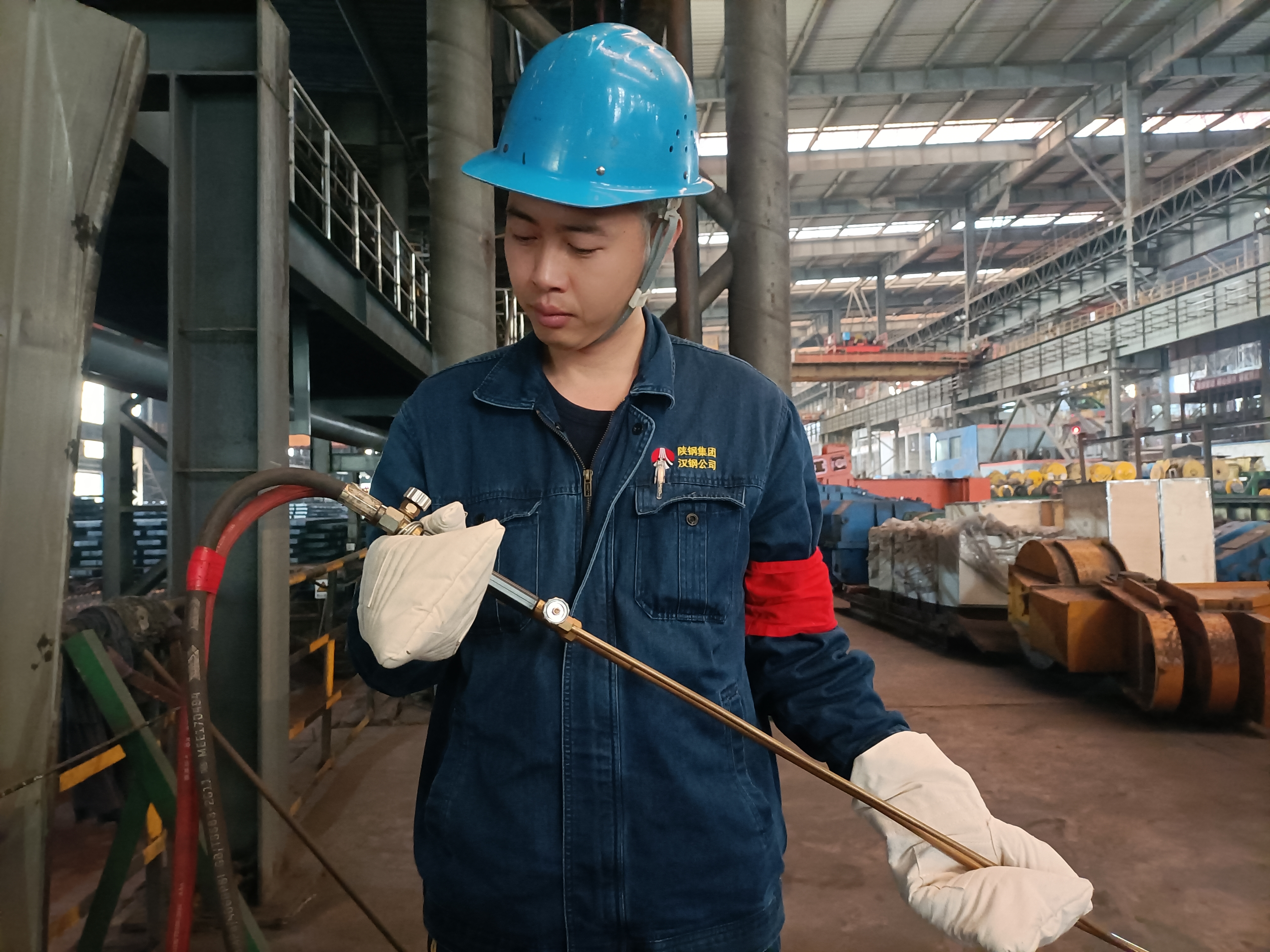 退伍不褪色,續寫新榮光 退伍不褪色,續寫新榮光