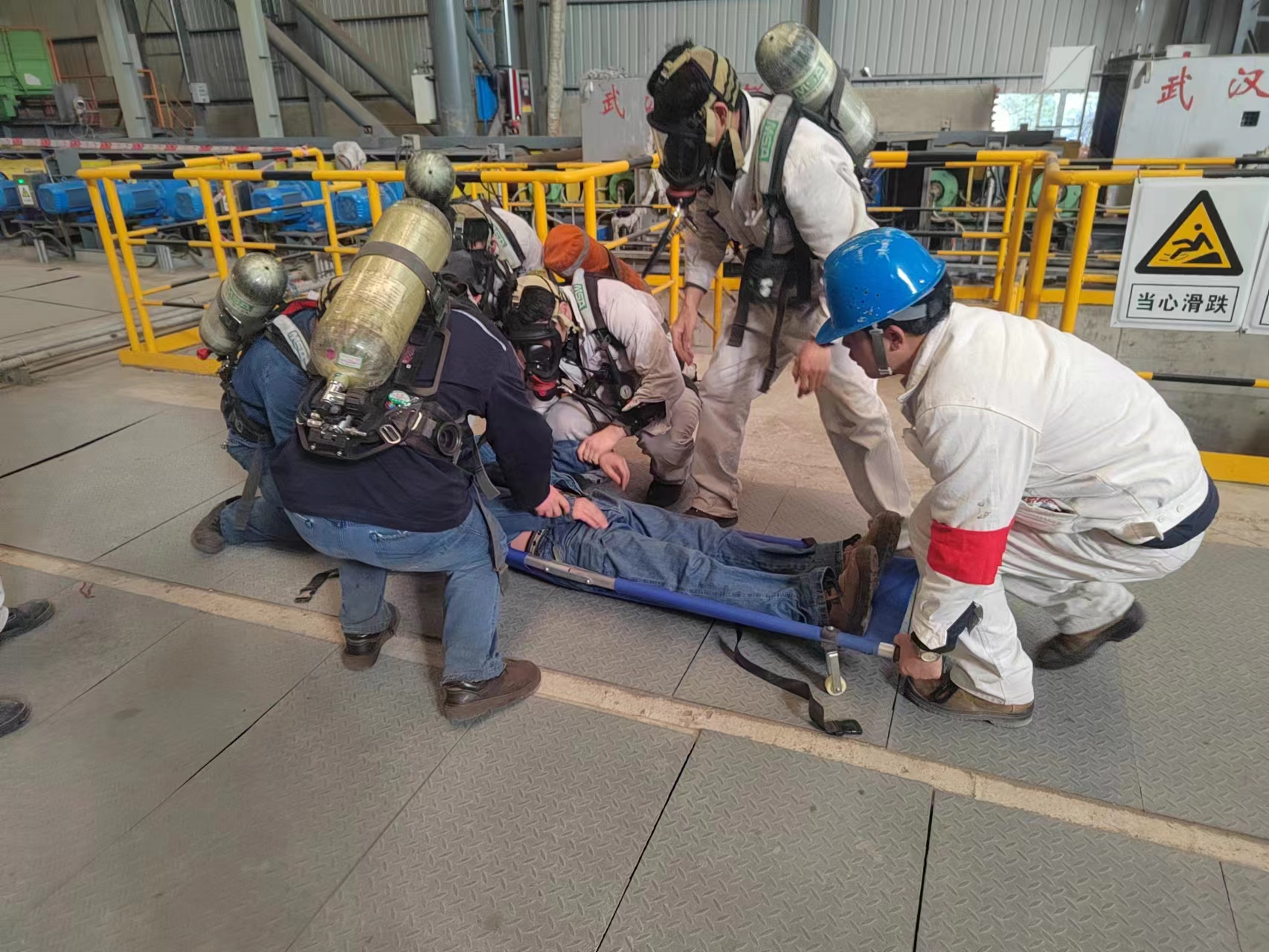 跑好安全“接力棒” 續寫“趕考”新篇章 跑好安全“接力棒” 續寫“趕考”新篇章