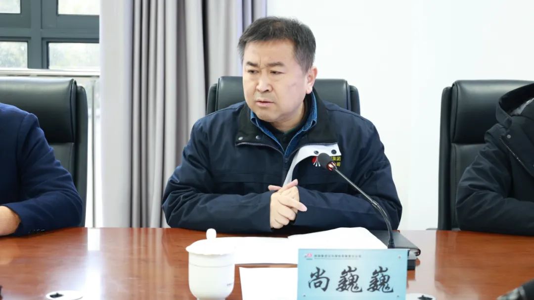 勠力同心 打贏硬仗! 漢鋼公司與產(chǎn)業(yè)創(chuàng)新研究院舉行研發(fā)項(xiàng)目合作暨鈦板聯(lián)合軋制簽約儀式 勠力同心 打贏硬仗! 漢鋼公司與產(chǎn)業(yè)創(chuàng)新研究院舉行研發(fā)項(xiàng)目合作暨鈦板聯(lián)合軋制簽約儀式