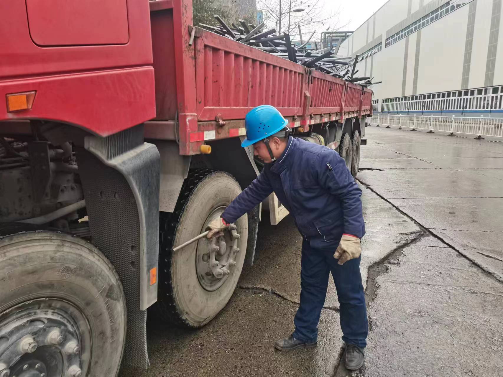 用青春書寫初心的模樣 用青春書寫初心的模樣