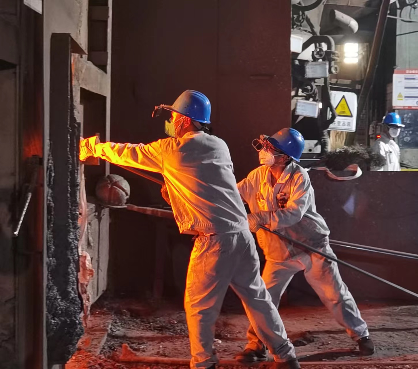 �Ҝʄ�Ч�������c������ͨ���������}�j��