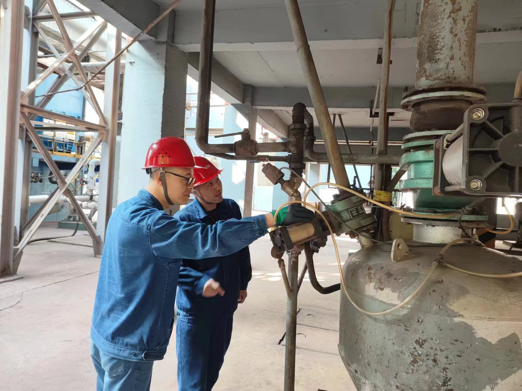 ��Ӳ�̡�������a(ch��n)�ܣ������|(zh��)��١����¸�