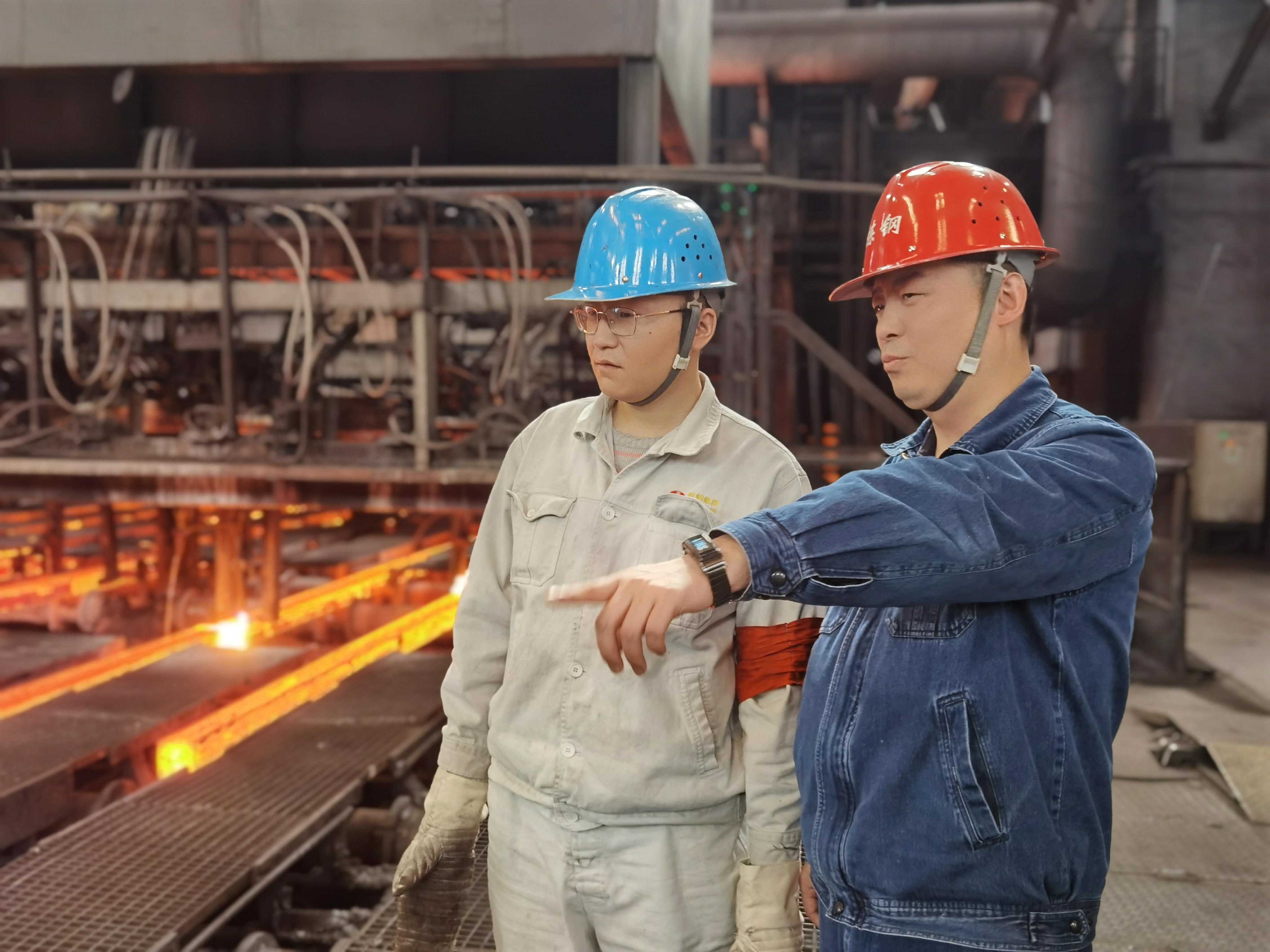 ��ĸ�ҪЧ�棬�^������Ј����\(y��n)�м��Y(ji��)̖